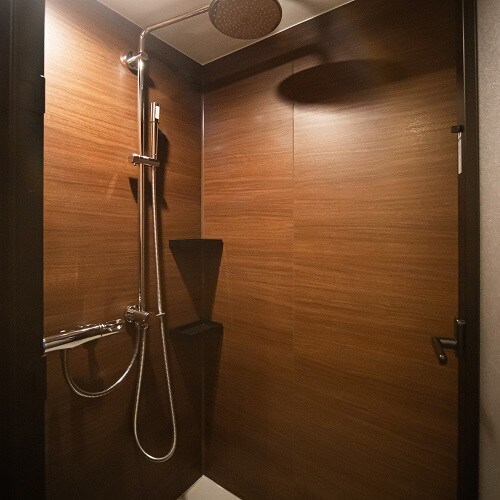 Hollywood Moderate [ตู้อาบน้ำ]