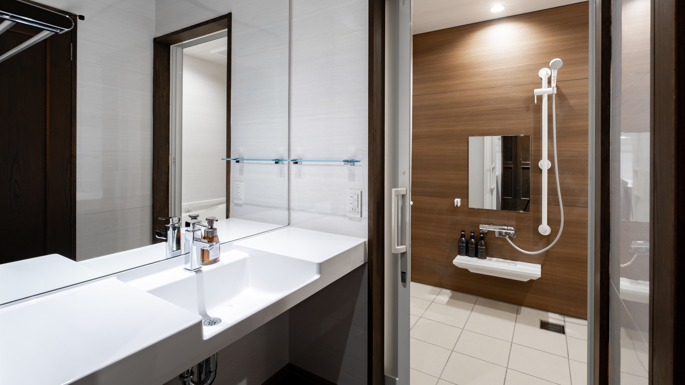 grand twin room