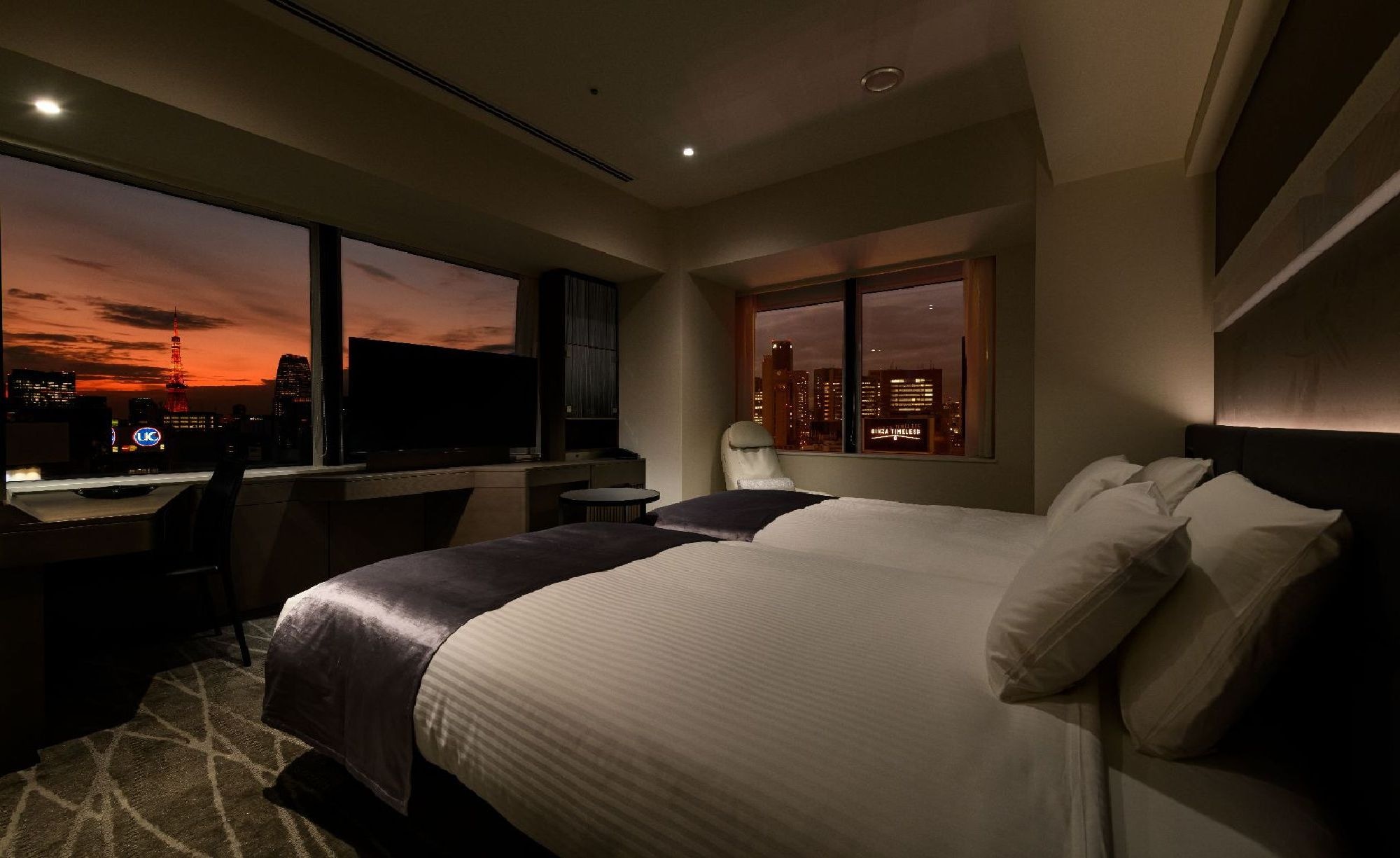 Corner Twin Room Evening View (Example)