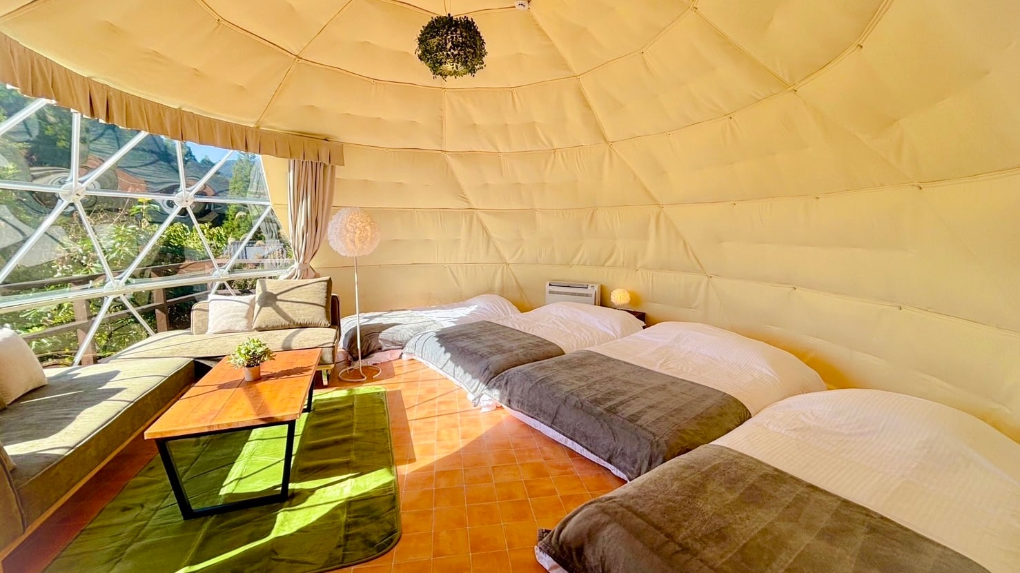 ②Tenda kubah dengan ruang pemandian air panas pribadi - 2 double, 2 single