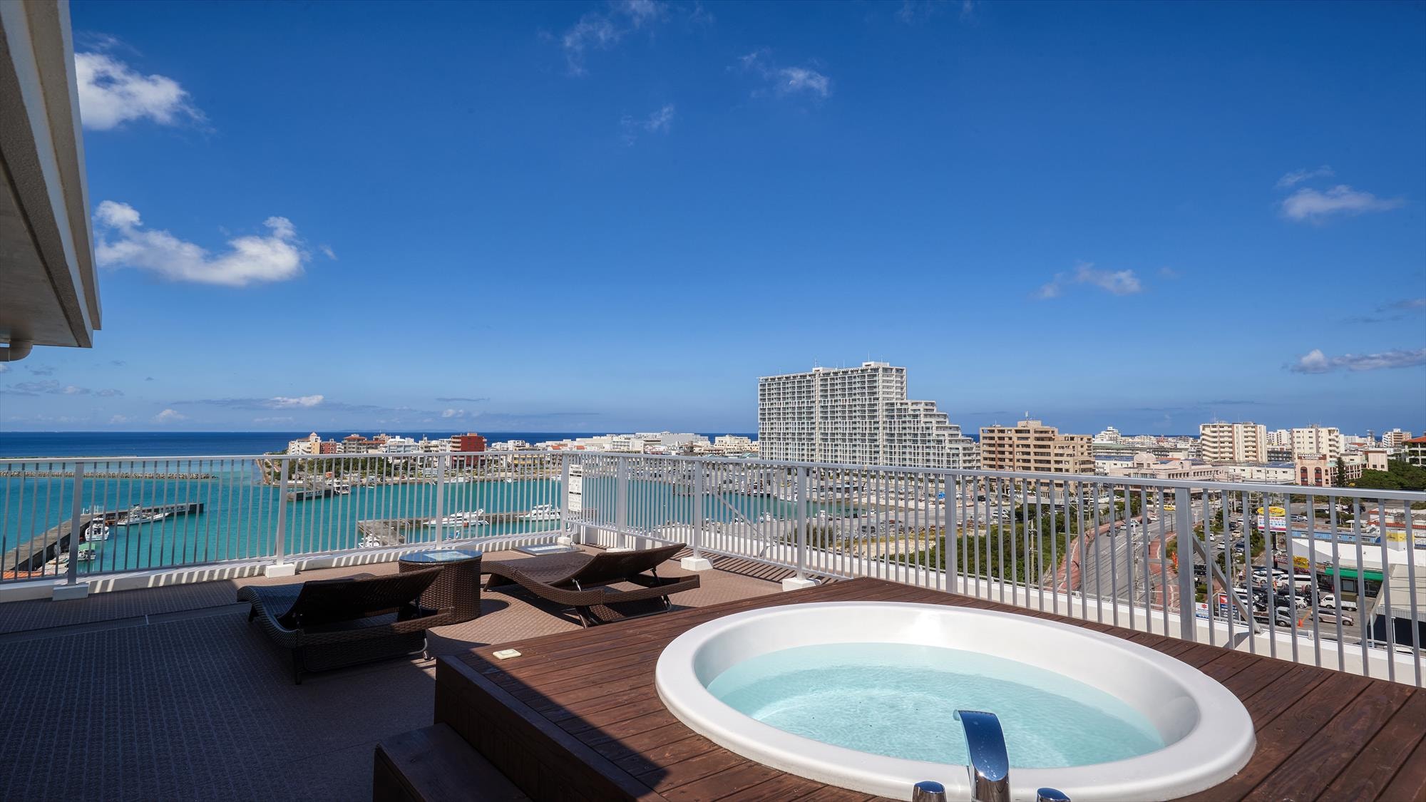 Maisonette Suite (Ocean View) Jacuzzi