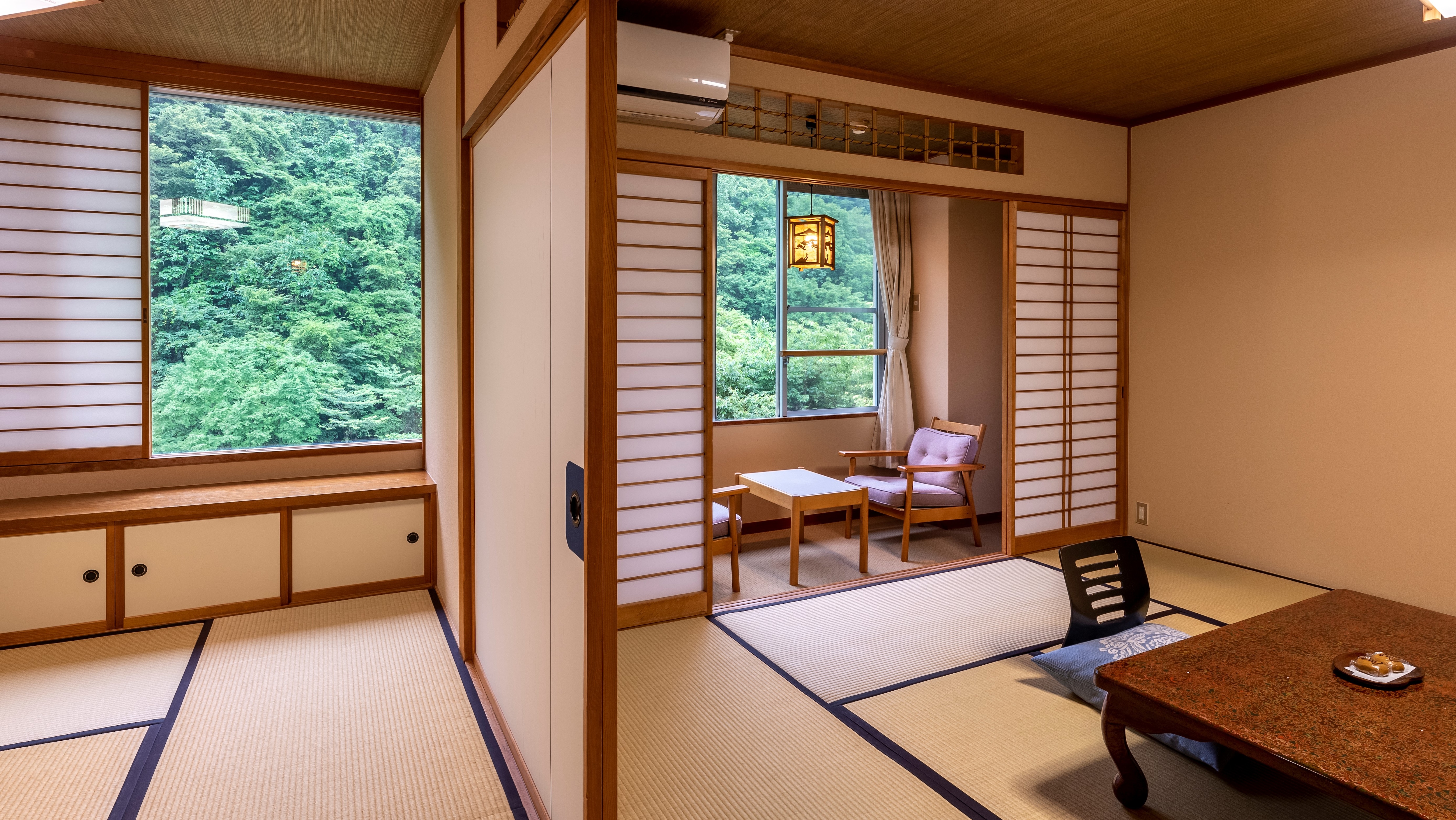 ■ Phòng Early Fern/Phòng Wakaba: Phòng theo phong cách Nhật Bản với 10 tấm chiếu tatami, phòng bên cạnh với 6 tấm chiếu tatami
