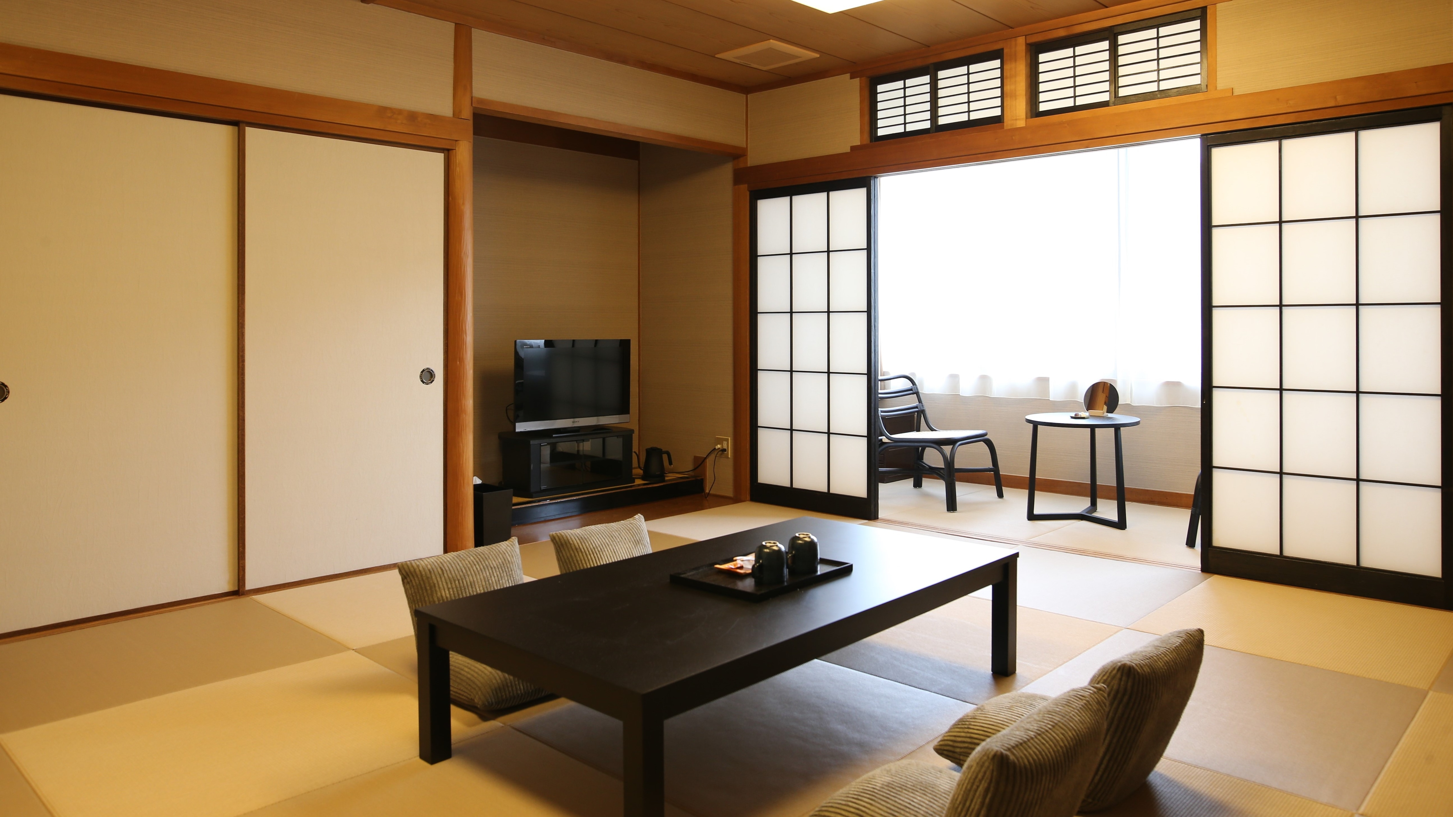 Japanese-style room 12.5 tatami mats [KANOKO]