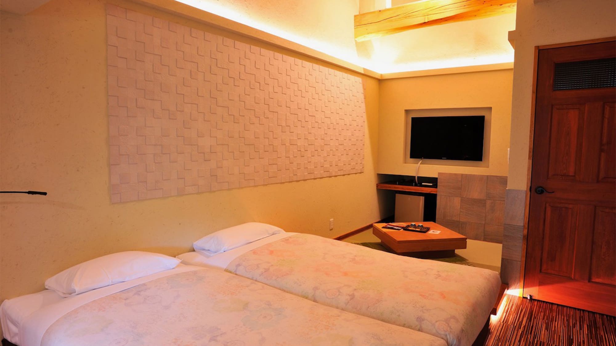・＜Superior (Nagomi)＞A cool and modern room