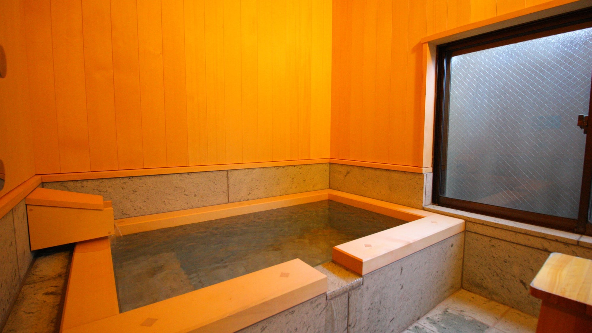 Shikitei: Two people still (indoor bath)