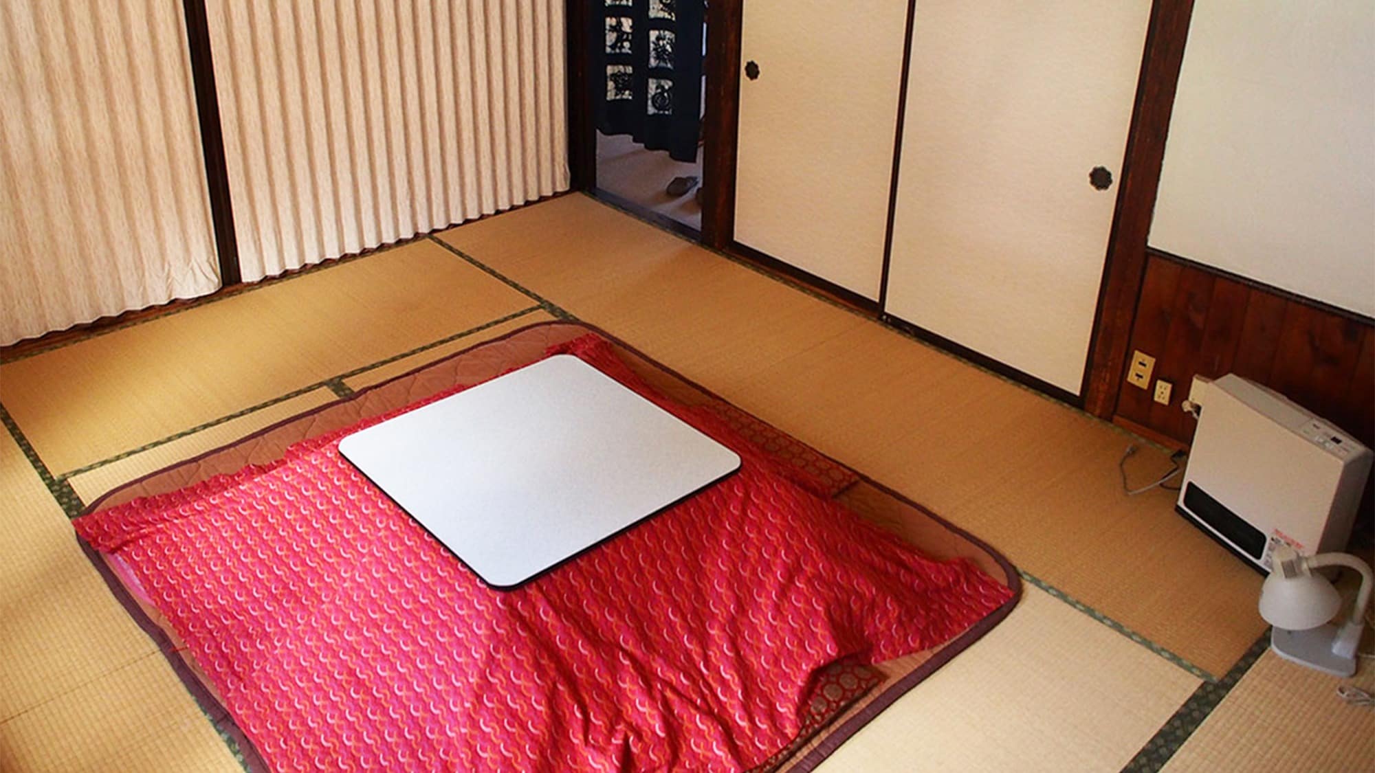 ・ [Sakura] A Japanese-style room where you can relax in a tatami room
