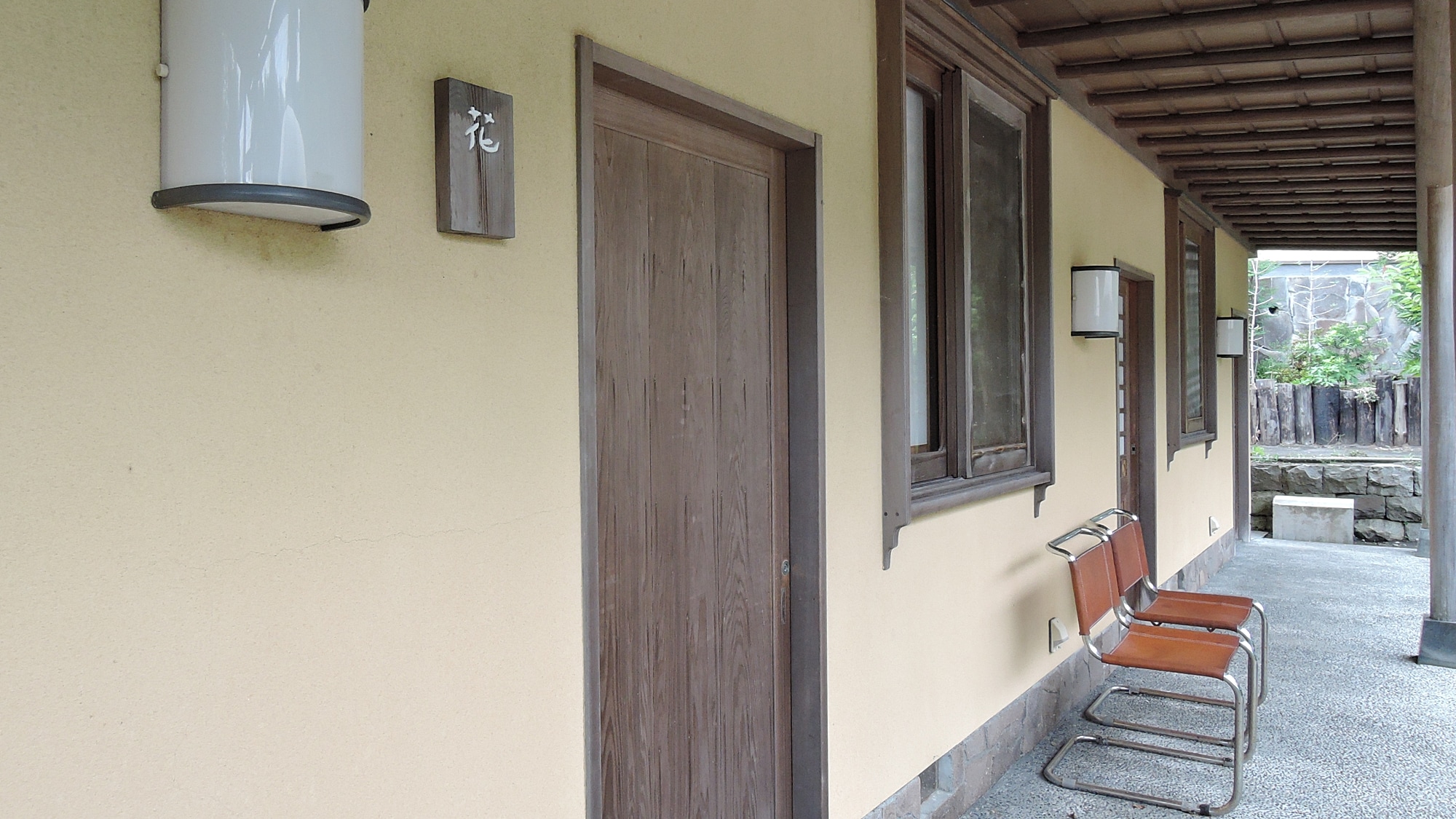 *Exterior/The building where the guest rooms are located. There are 3 rooms in total.