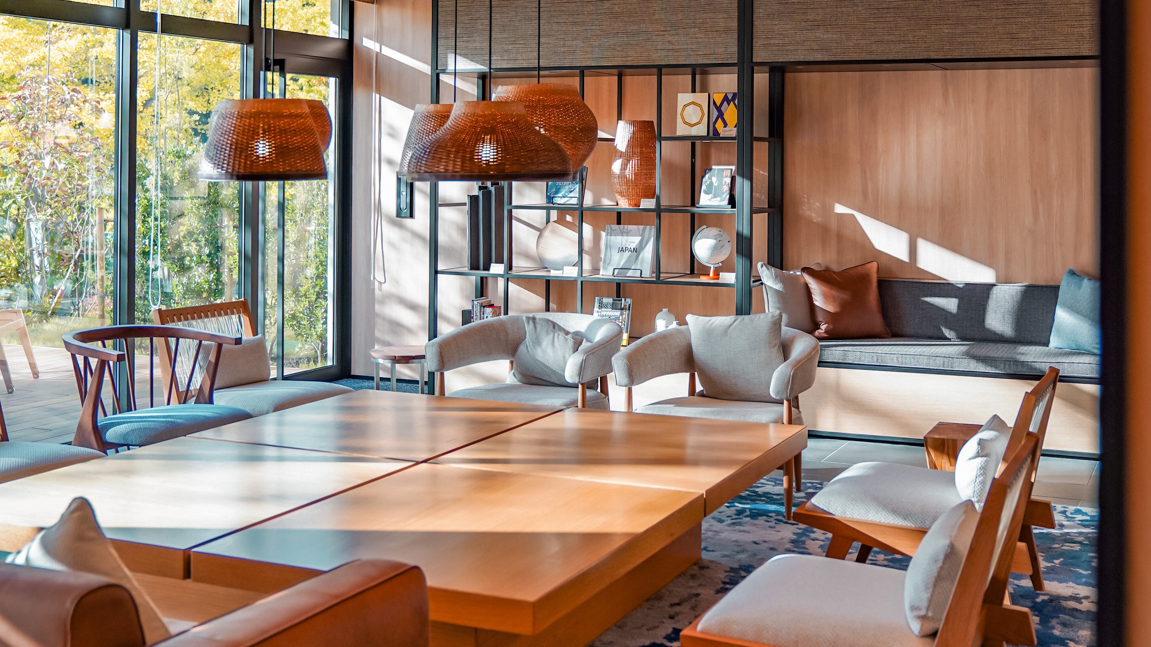 Lounge: A relaxing lobby lounge.