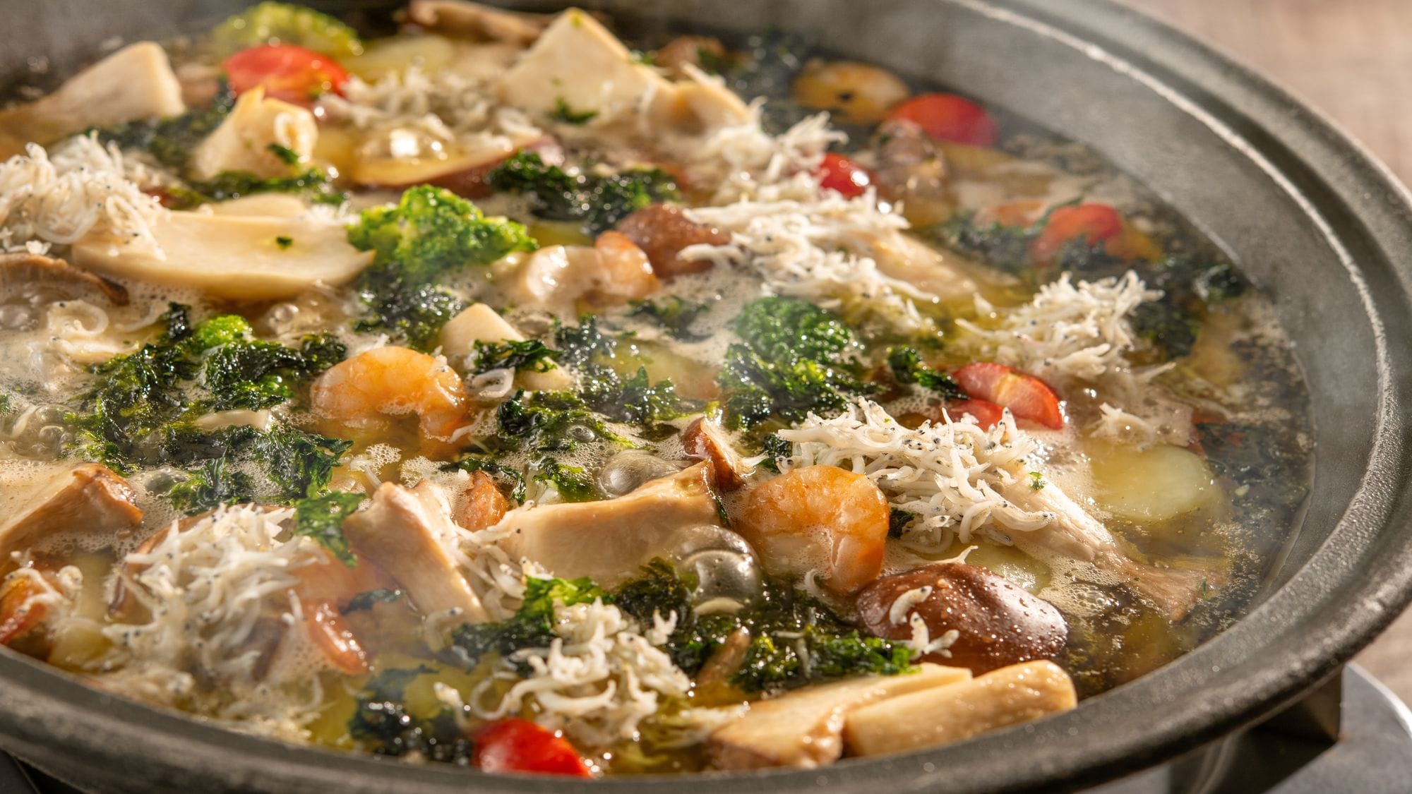 Dinner buffet image: Shirasu and green onion ajillo