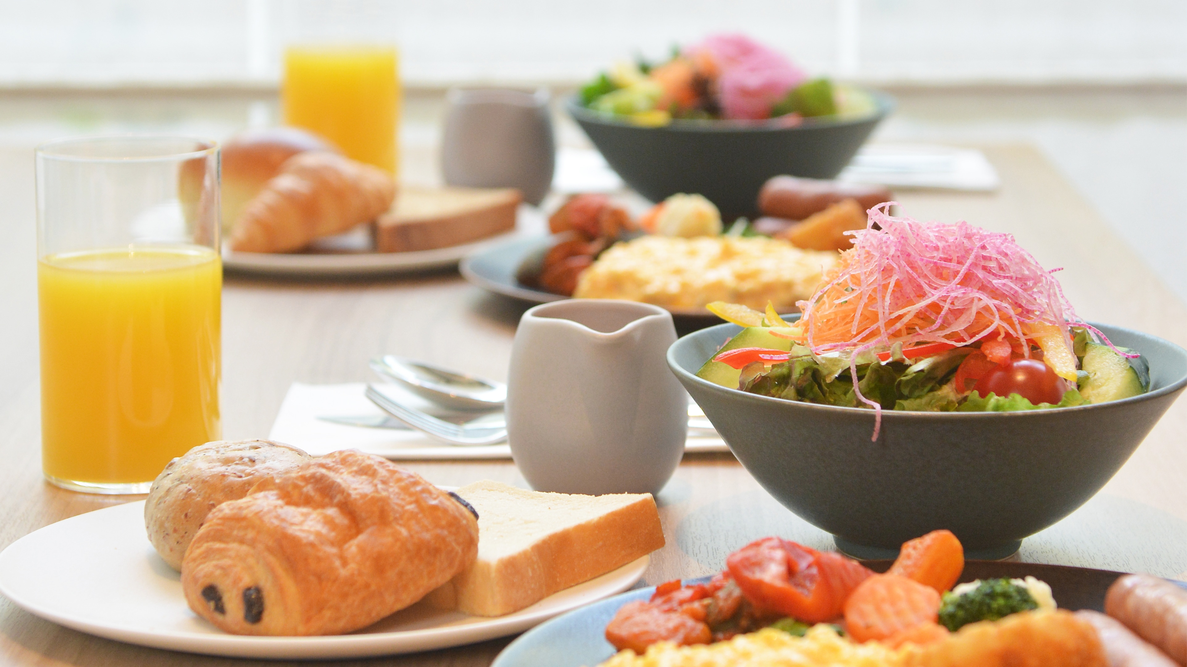 Breakfast, which is the start of the day, is at the open and spacious restaurant "Together & Co.".