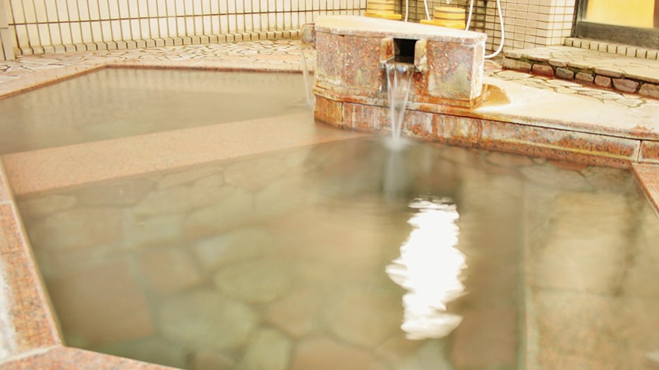 Ladies' large bath