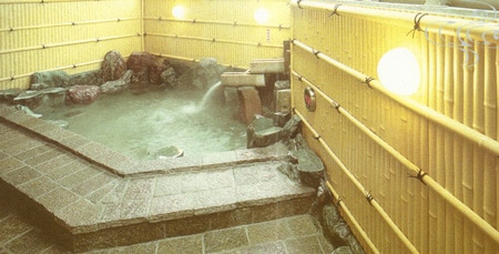 Open-air bath