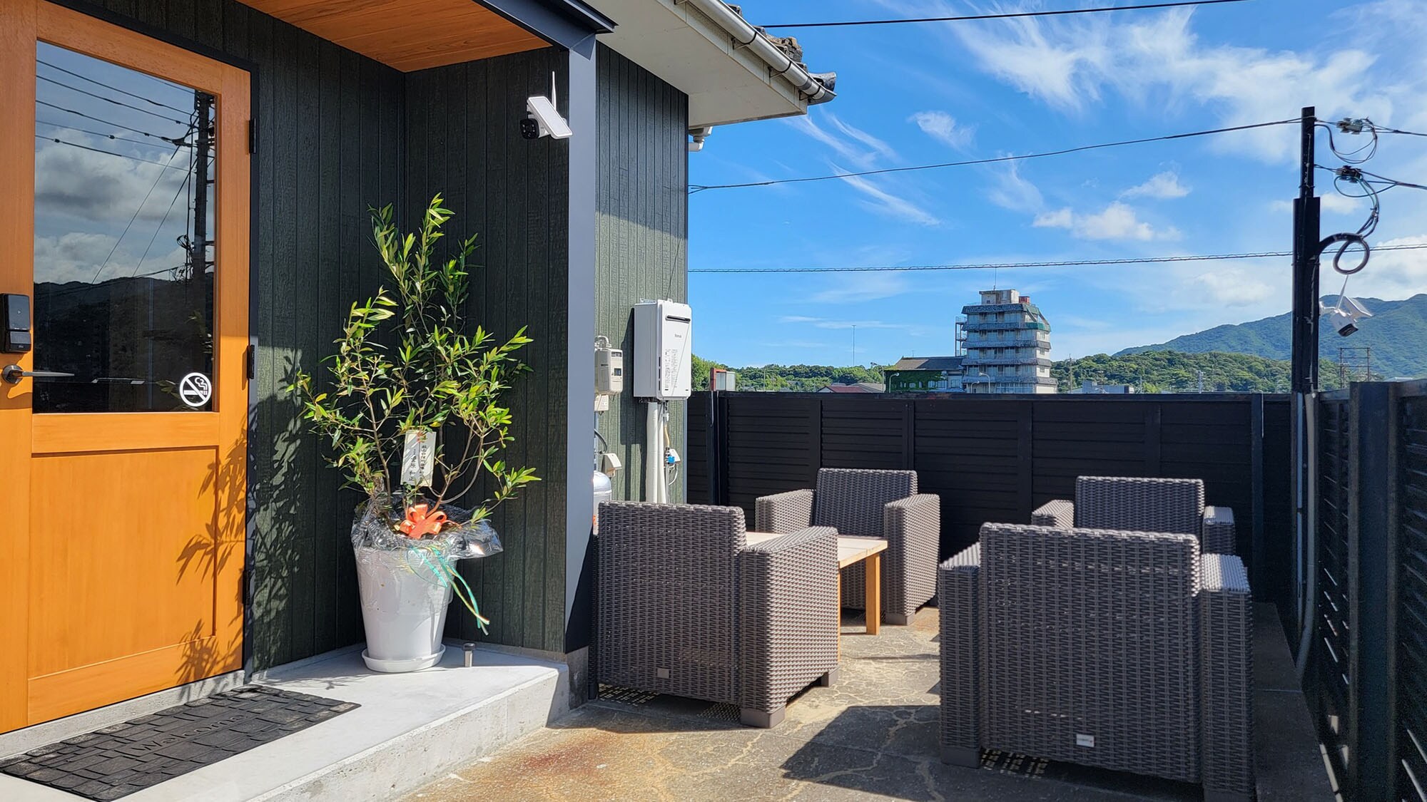 ・[露臺] 陽光明媚的日子，您可以在露臺上享受清爽的時光，享受清新的空氣。