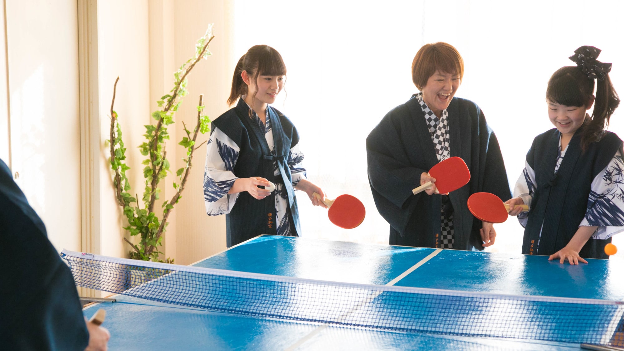 [Table tennis corner]