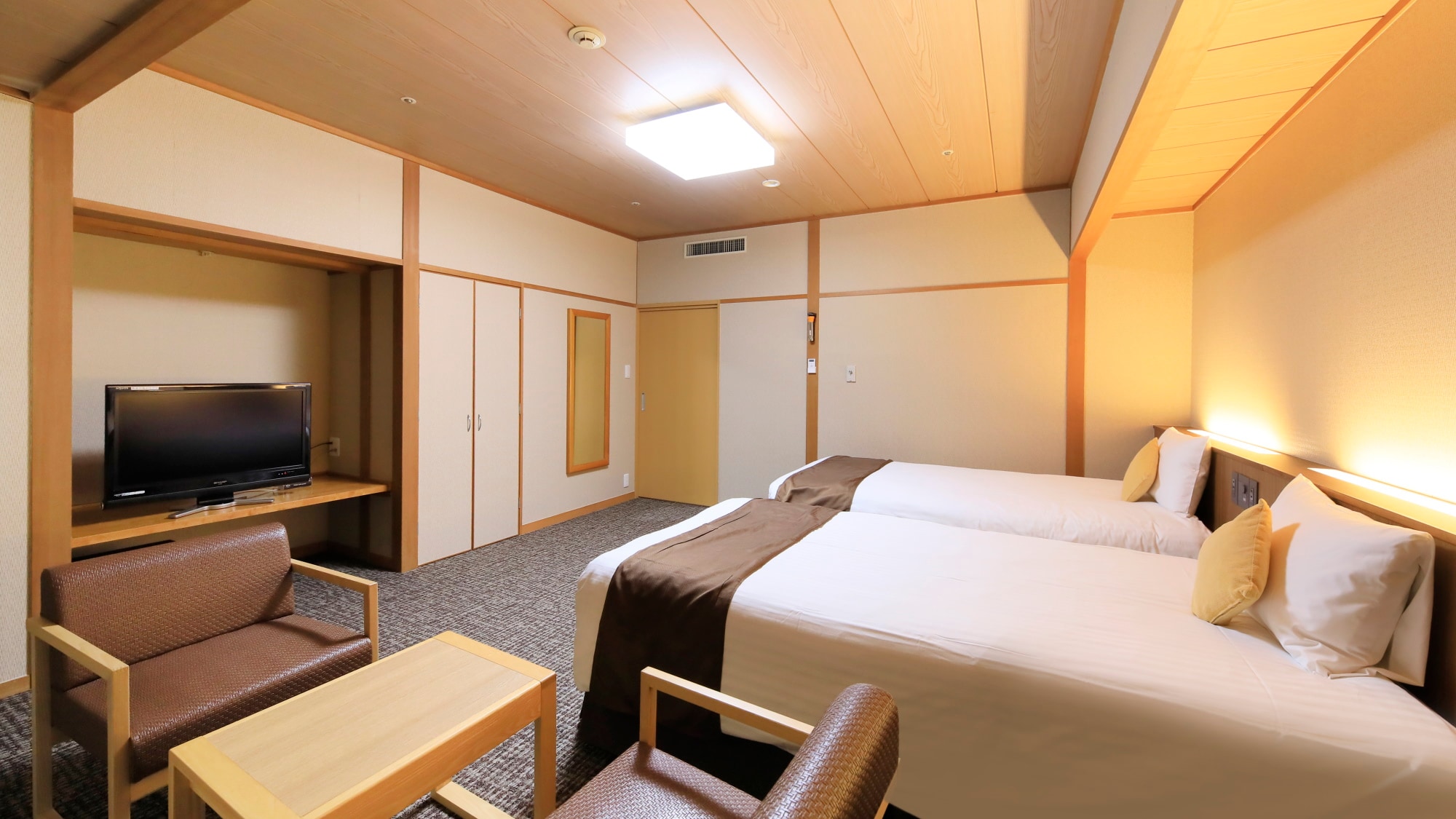 [Japanese-style twin room (with shower and toilet)]