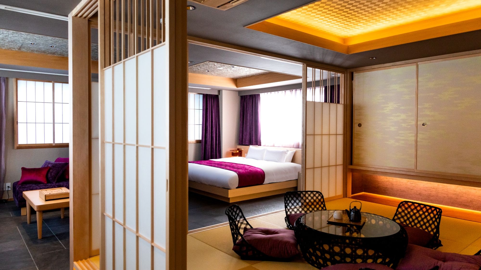 Deluxe Suite with Kitchen (67 sqm)