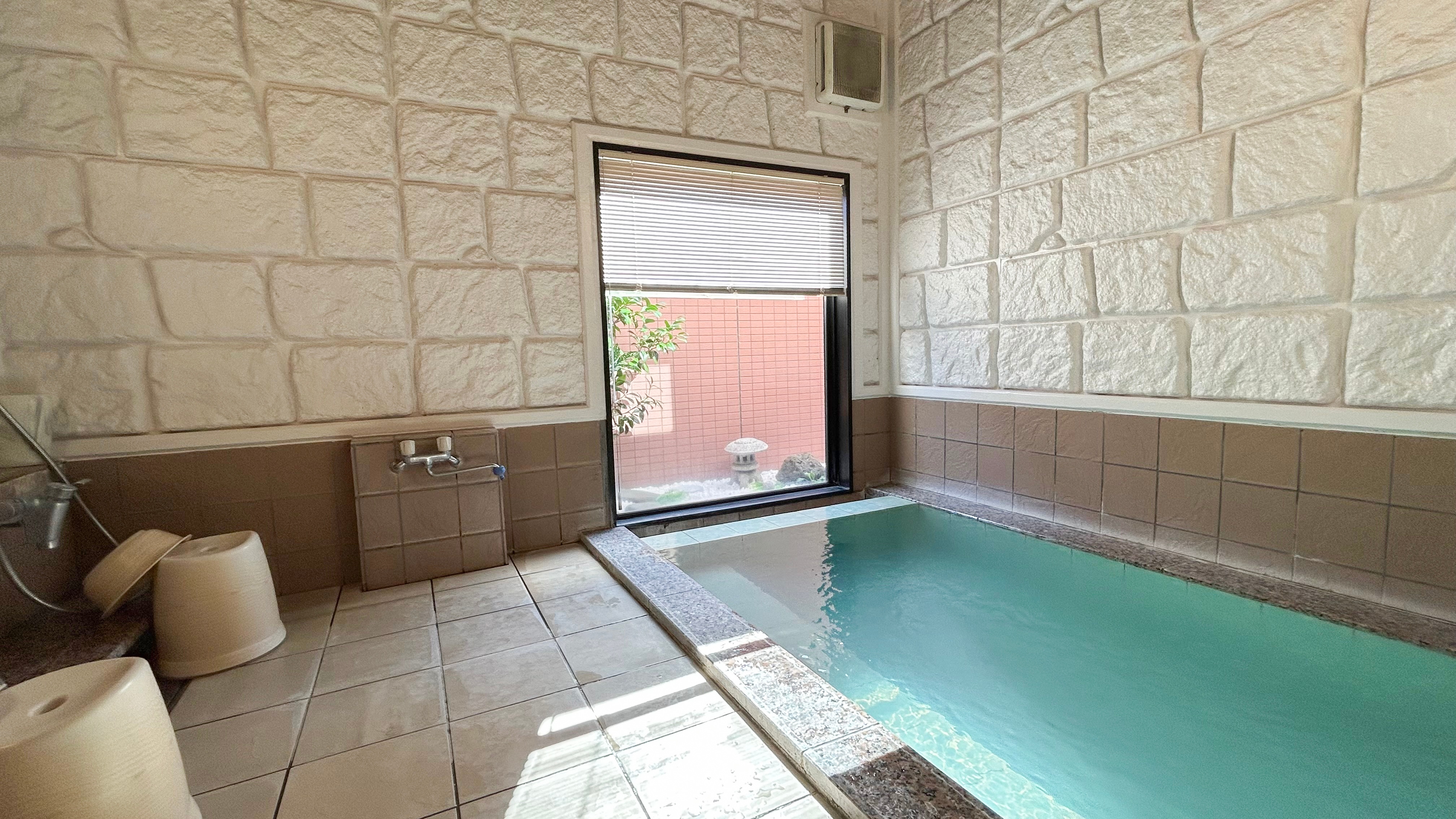 [Women's large bath] Large bath