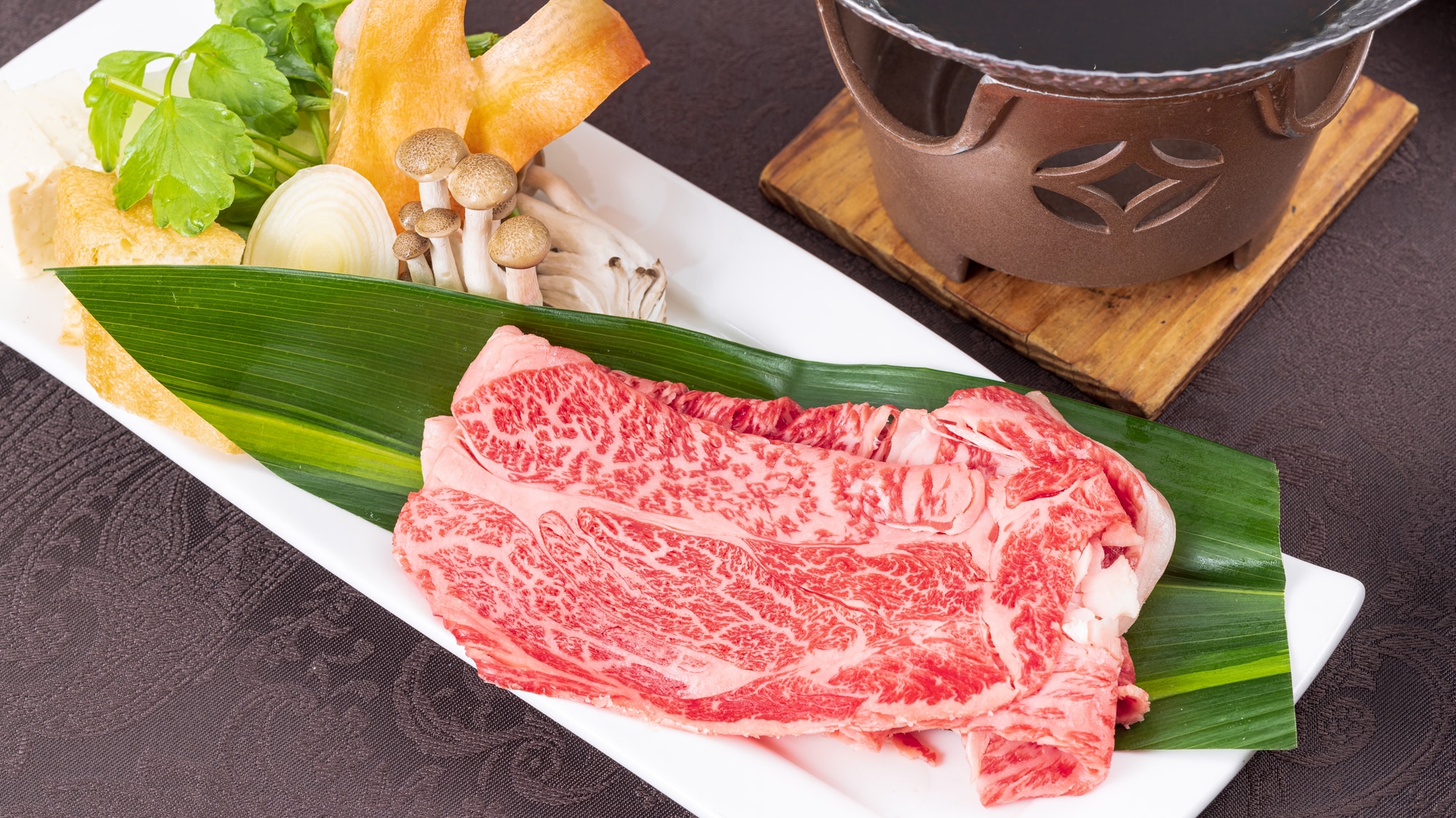 Akaushi Kaiseki: Tosa Akaushi Sukiyaki-style Hotpot *This is for illustrative purposes only