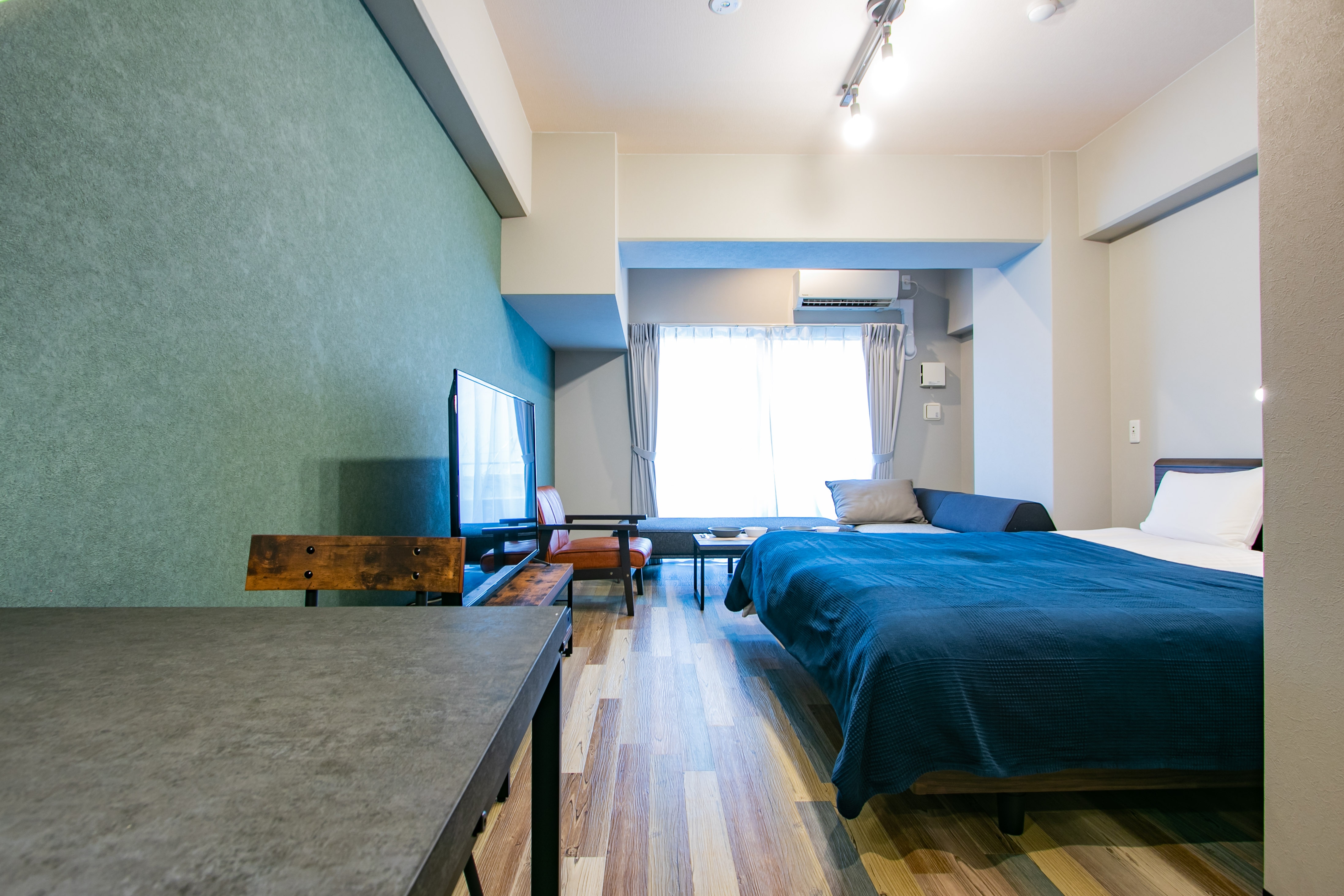 Kamar Twin Hollywood