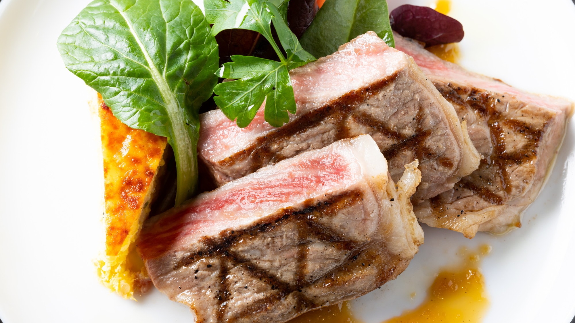 [晚餐/特別點餐]豐美牛排（+2,000日圓/含稅）