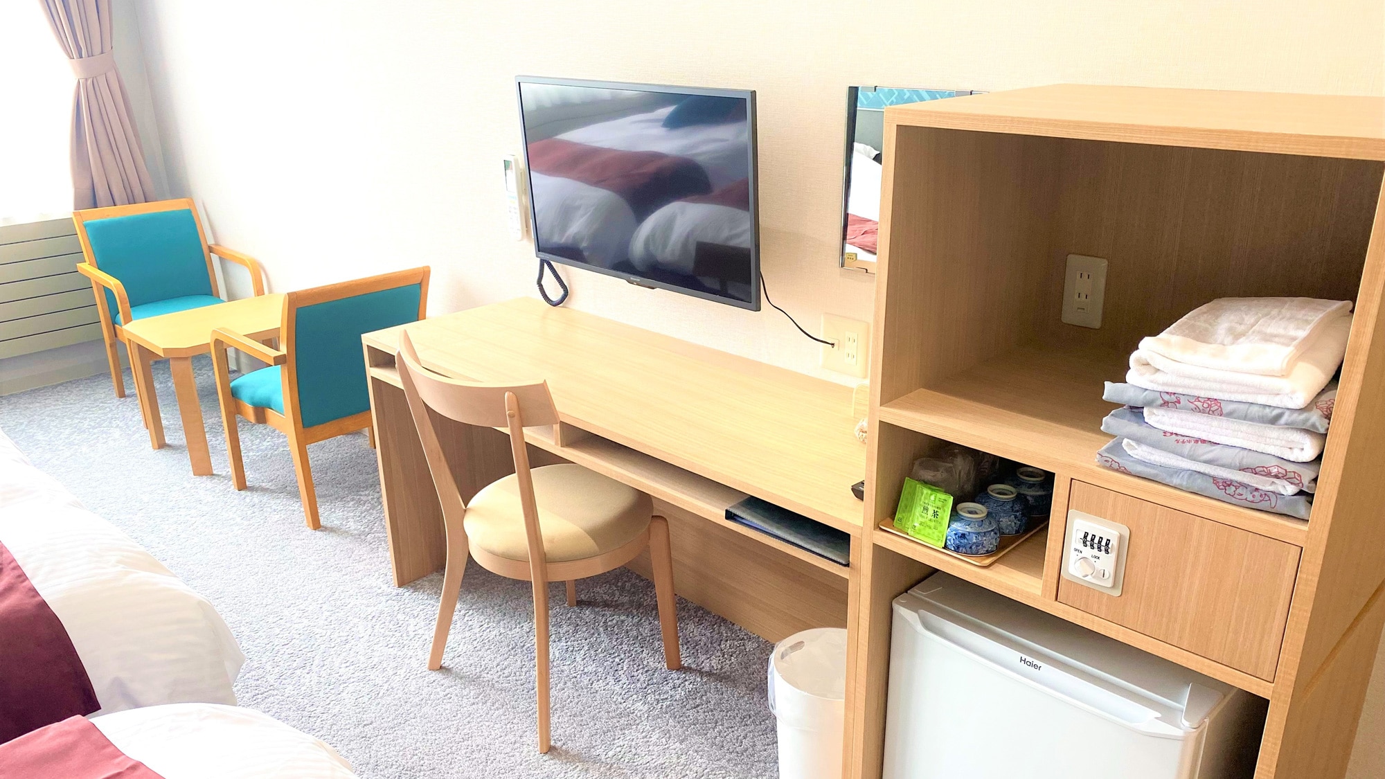 [Western-style triple room]