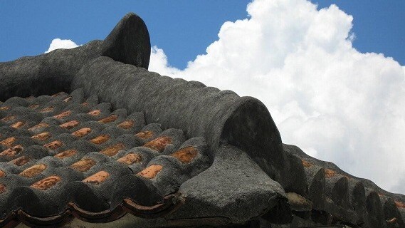 Okinawa (red roof tile and sky)