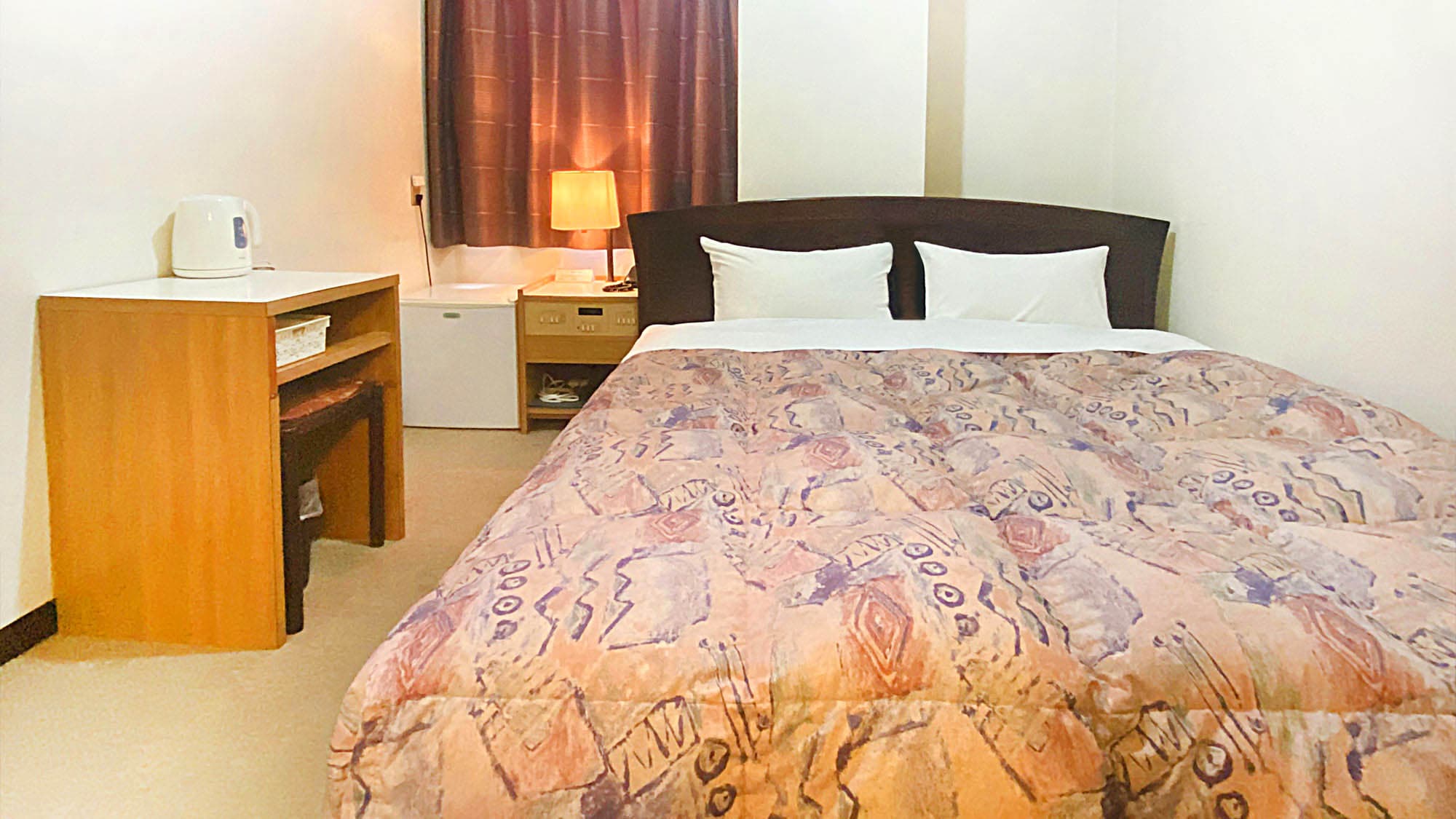 Double room [140cm wide bed]