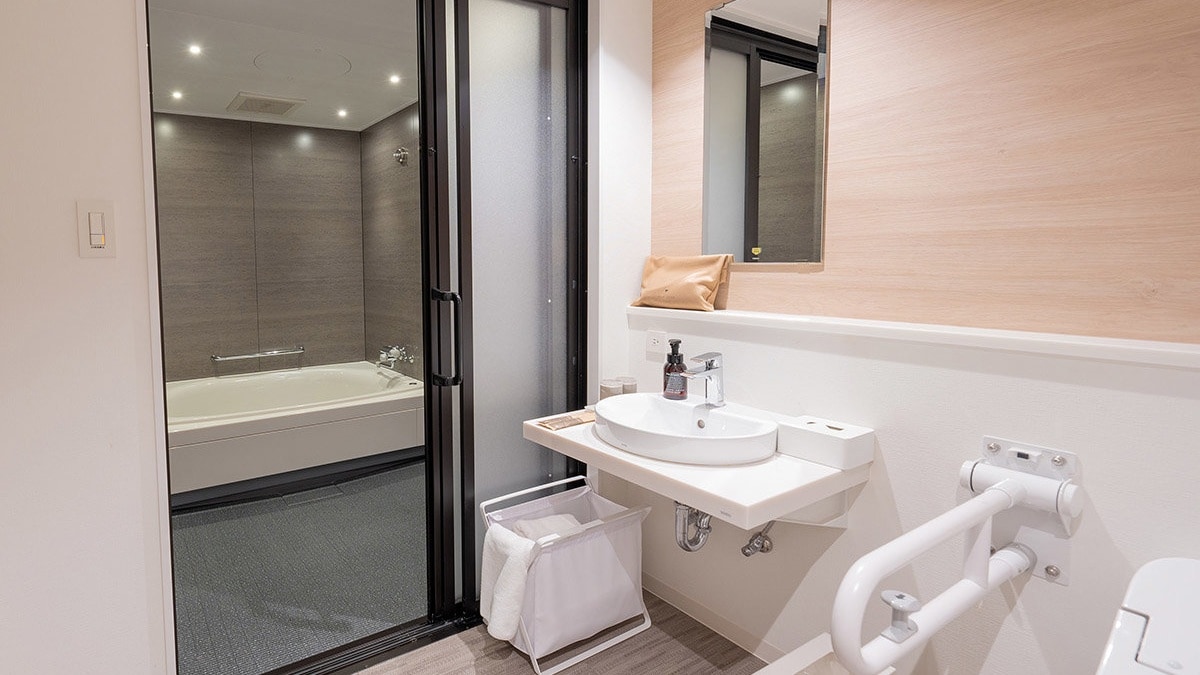 Bathroom [Universal Double]