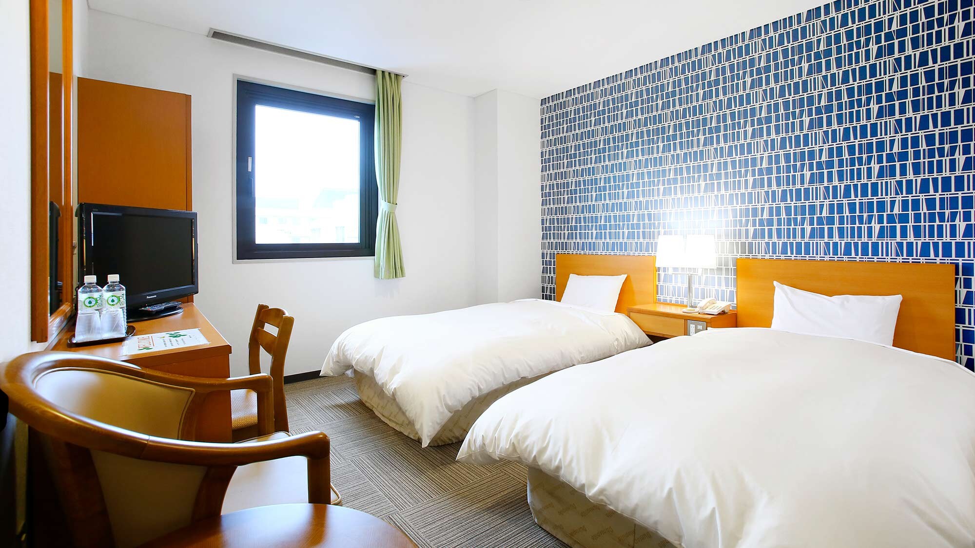 ・ Twin room: Please spend a relaxing time in a spacious room