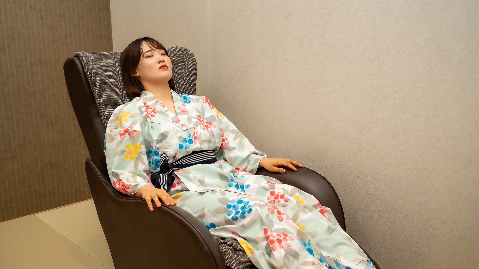 [After-bath area] Free massage machines are available!