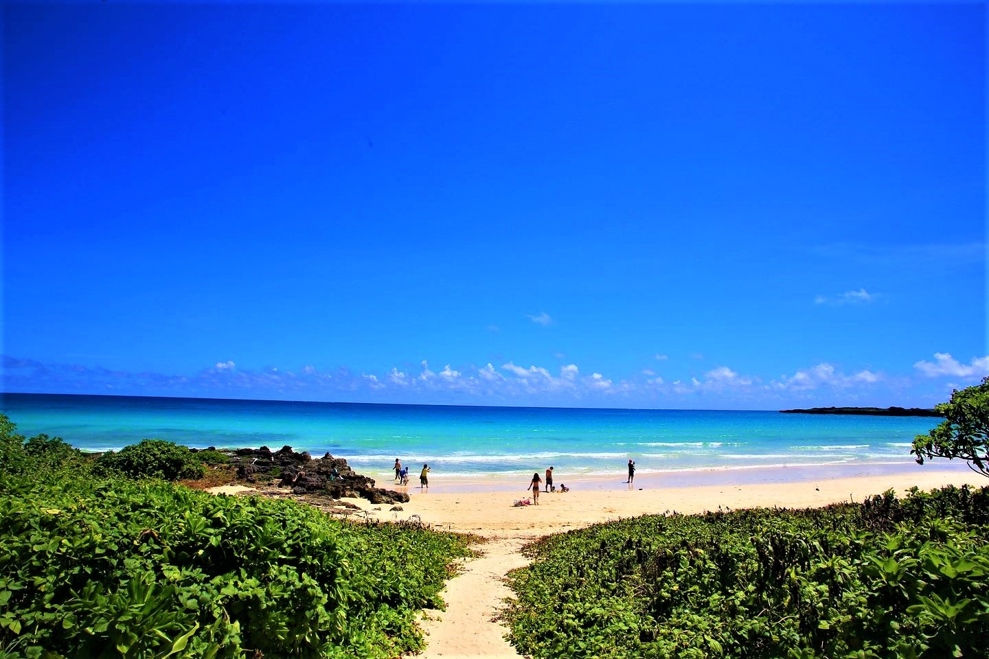ชายหาดข้างโรงแรม