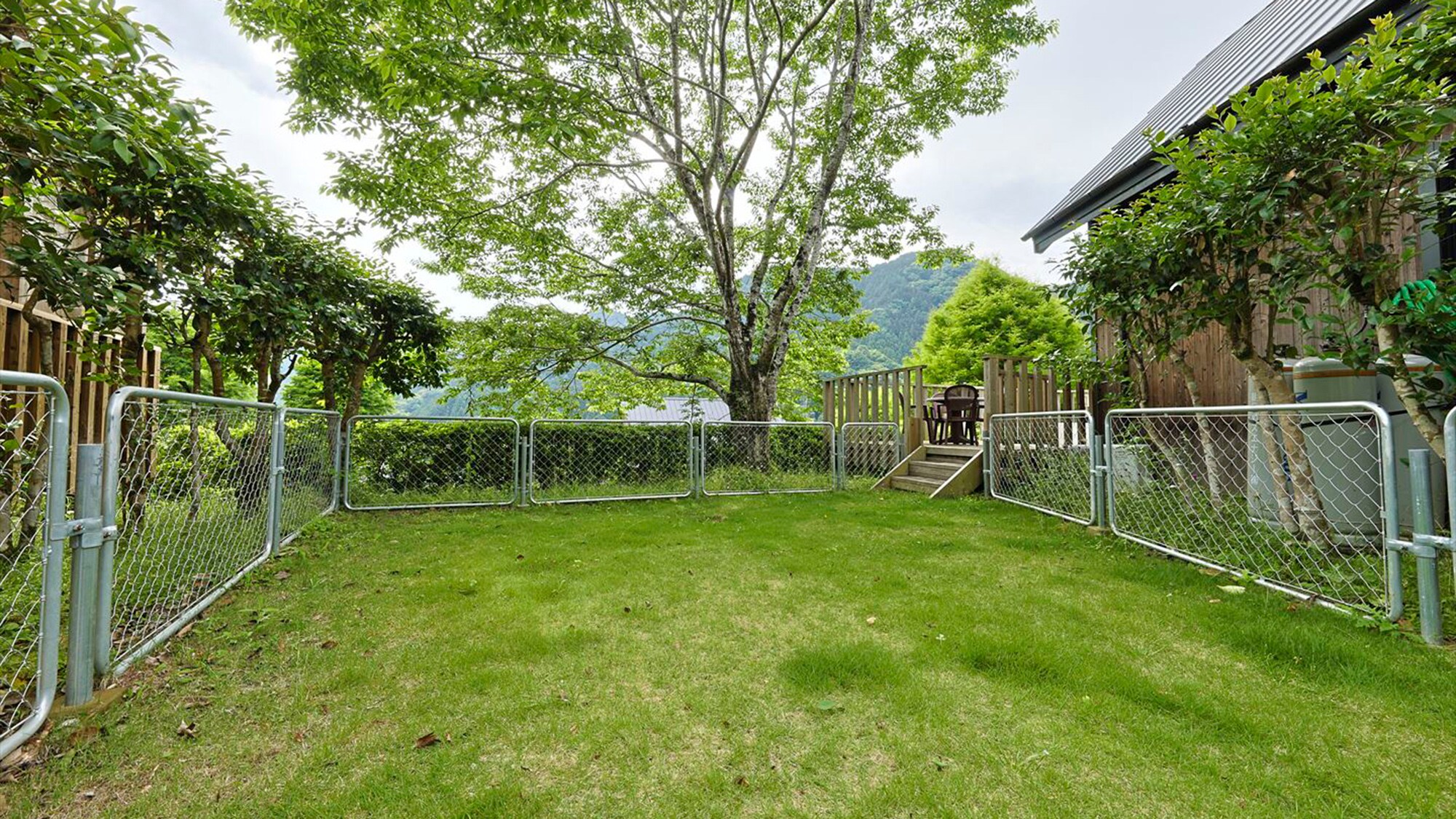 [可攜帶寵物] 小屋 | 3R + 閣樓、按摩浴缸、遛狗場