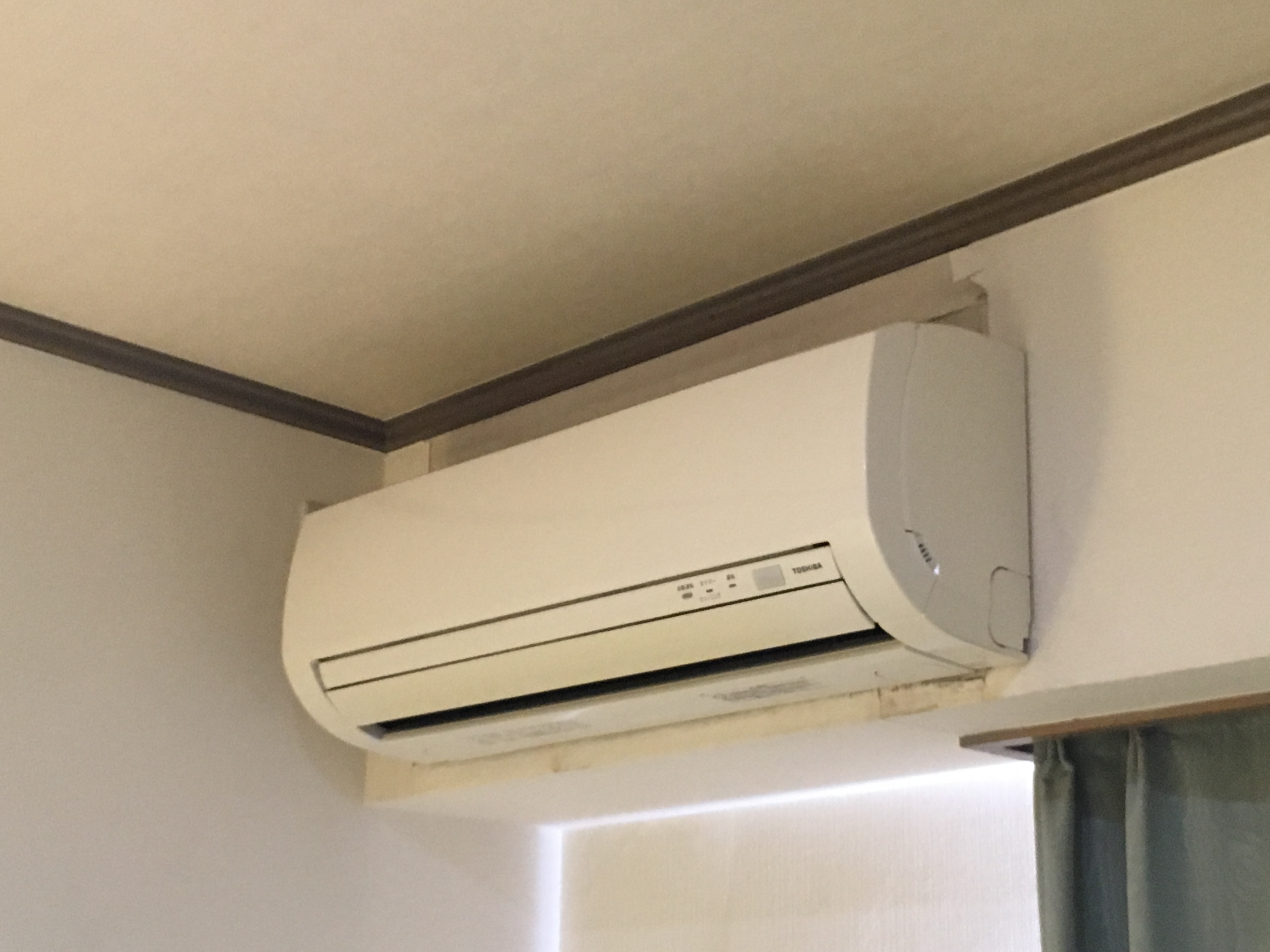 [Kamar] Semua kamar dilengkapi dengan AC individu Anda dapat menghabiskan waktu dengan nyaman di suhu kamar favorit Anda