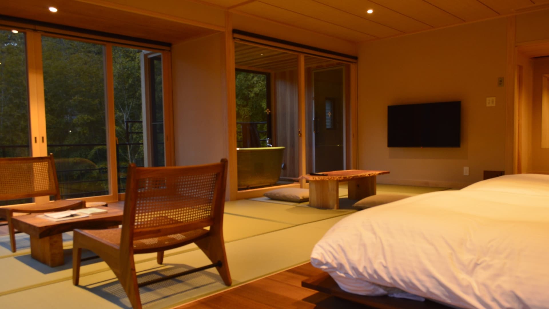 Guest room with open-air bath <Take no Oto> Spacious one room