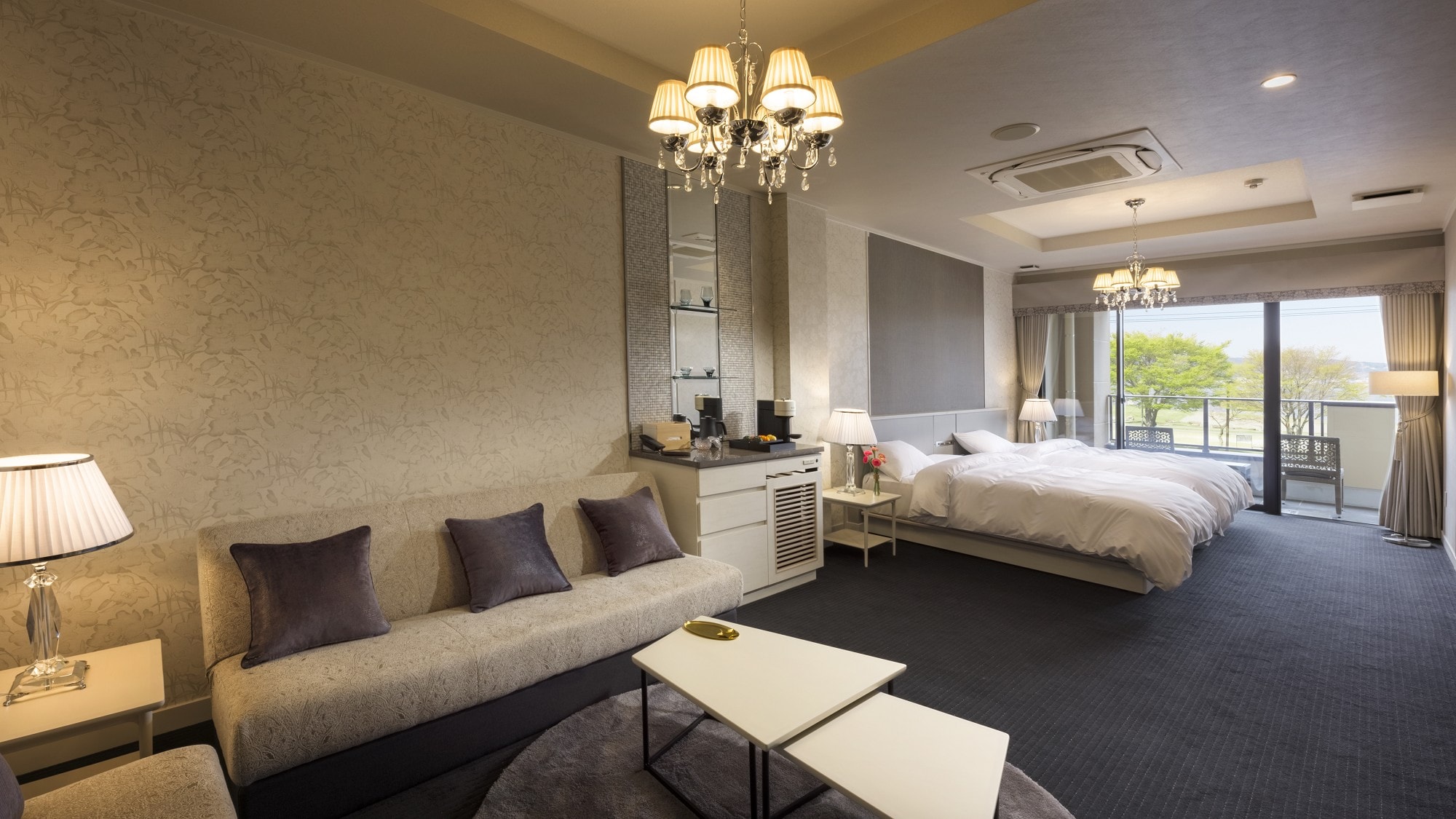 202 SHUSU - A chic room with a grey and white theme