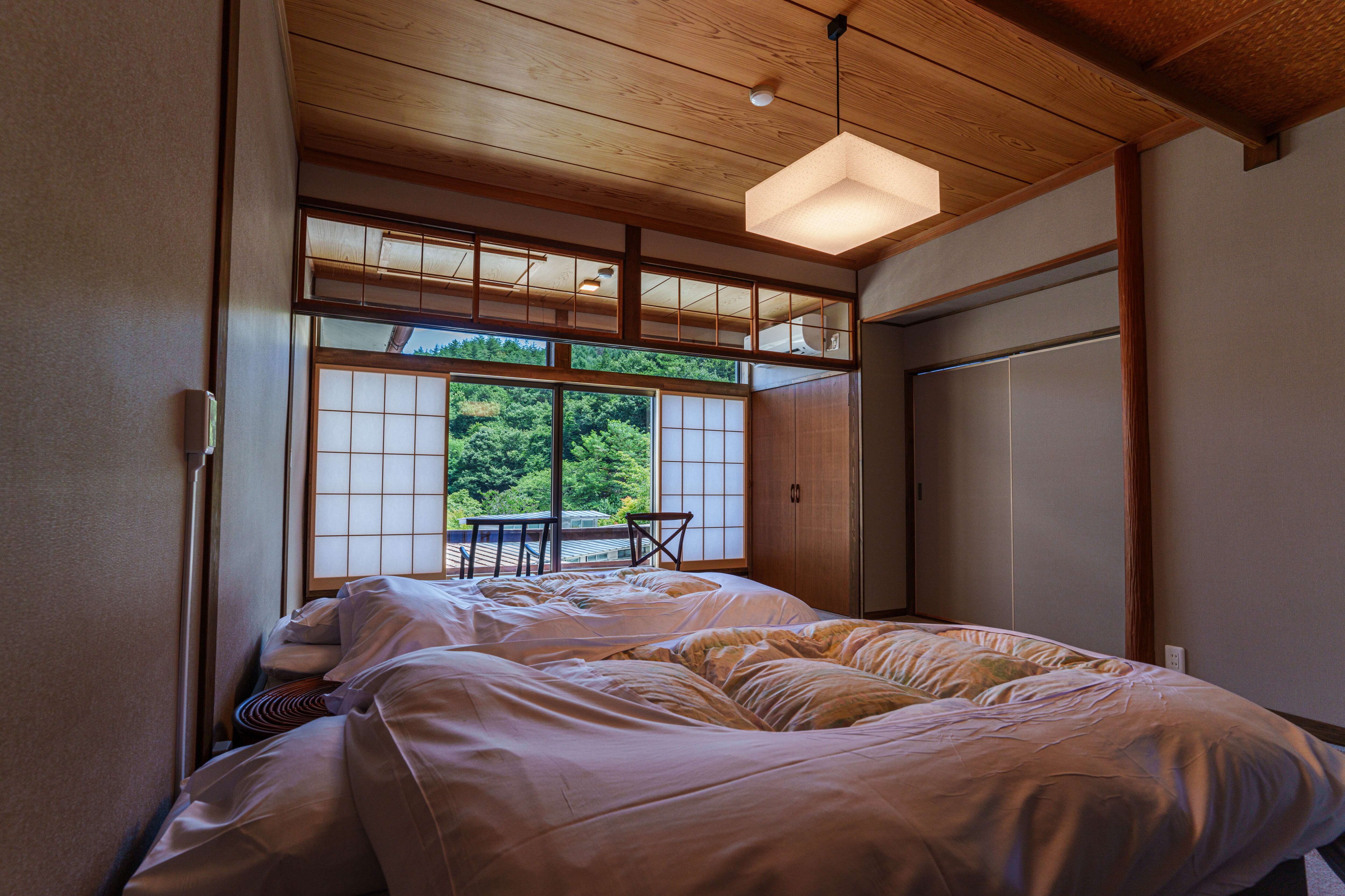 Room 7 Twin bedroom