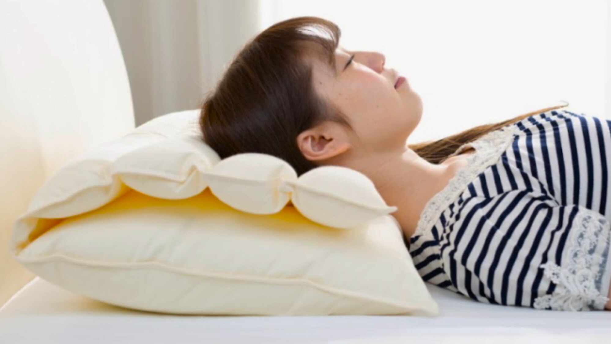 Sewa peralatan [Bantal lipat] Sesuaikan dengan ketinggian favorit Anda untuk kenyamanan tidur yang ideal