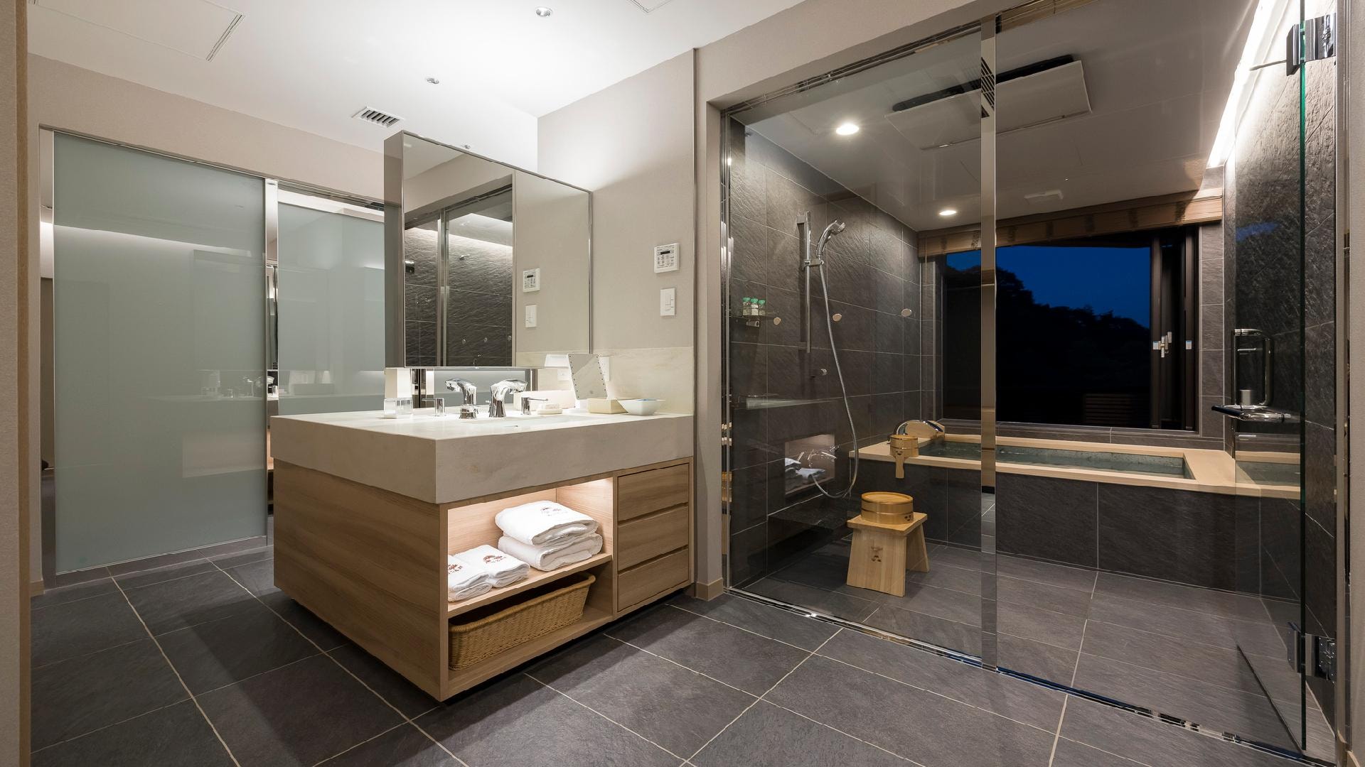 East Building 100㎡/Undressing washroom