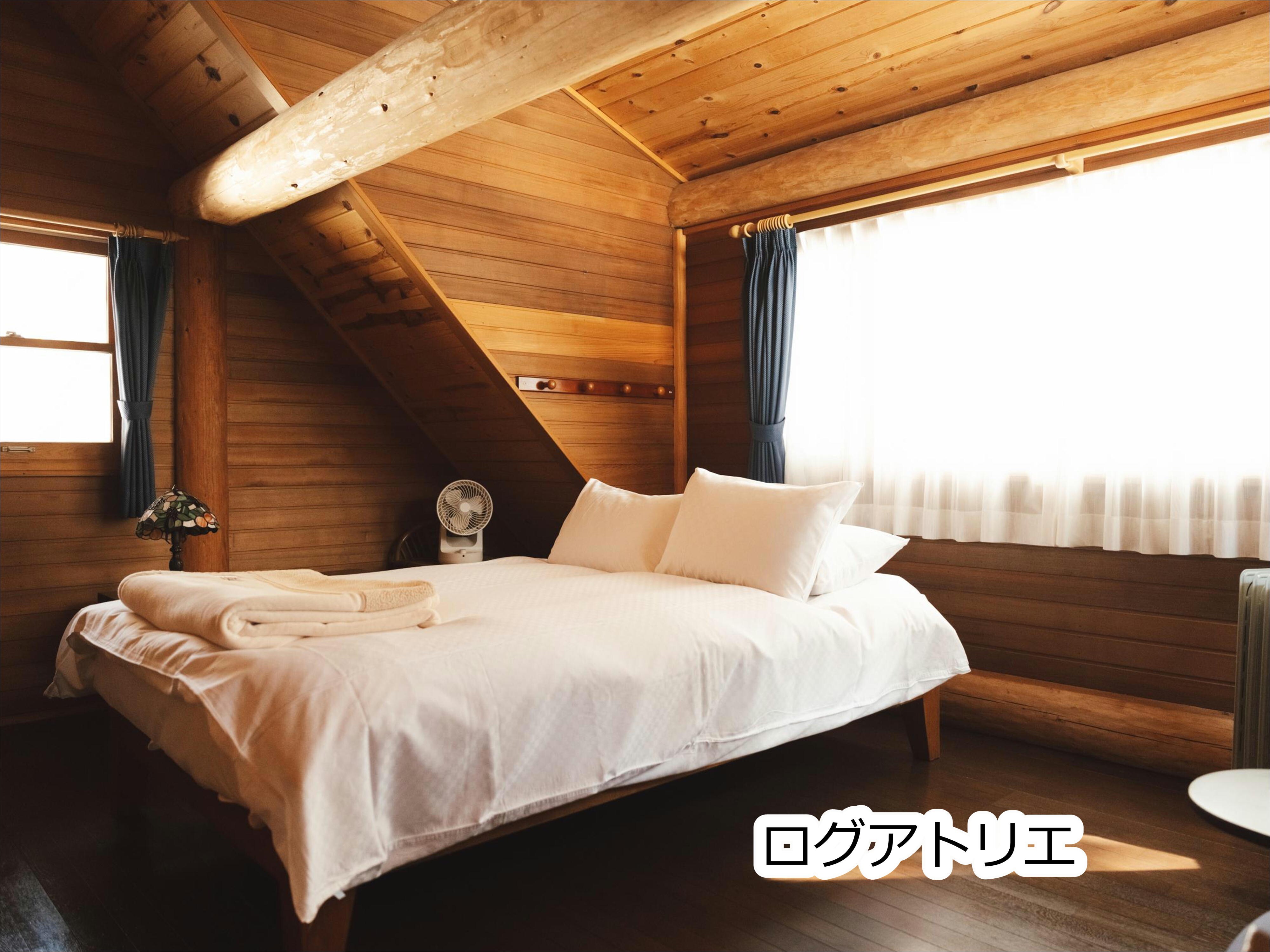 原木工作室臥室