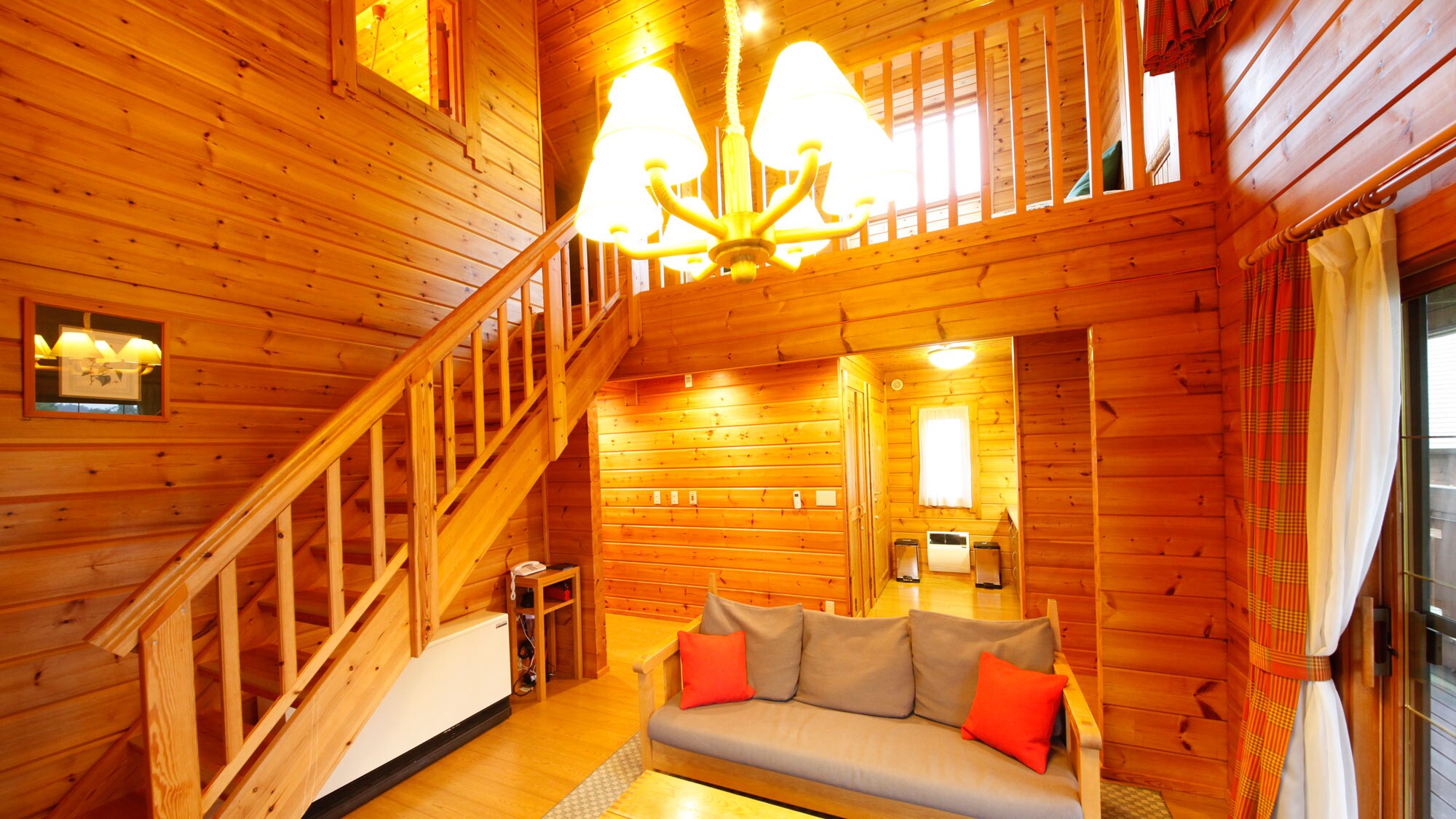[Cottage] A spacious two-story cottage with a skylight overlooking the starry sky (94㎡, maximum 6 people)