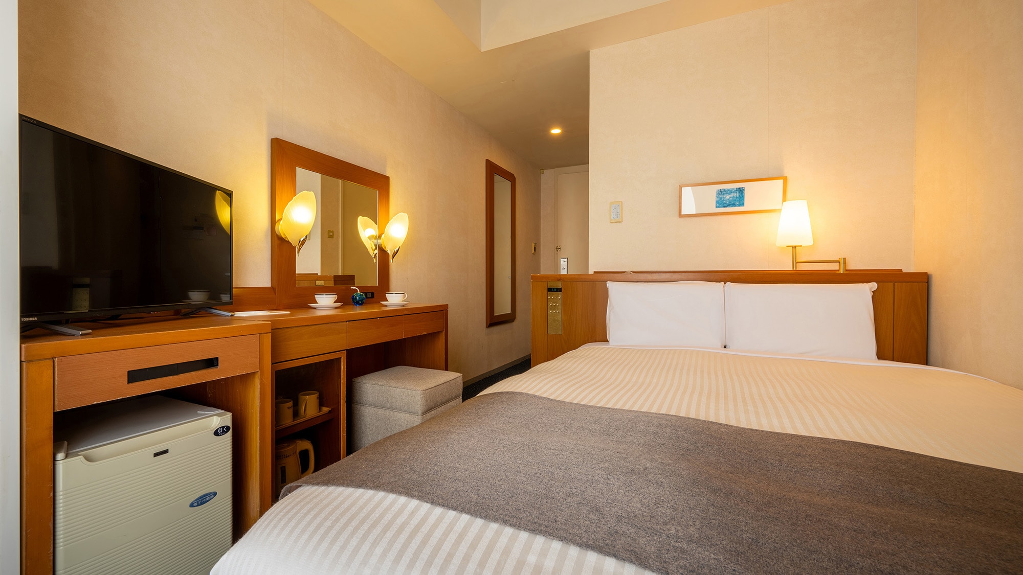 [Comfort Double] Rooms are equipped with a "Smart TV". Enjoy your free time.