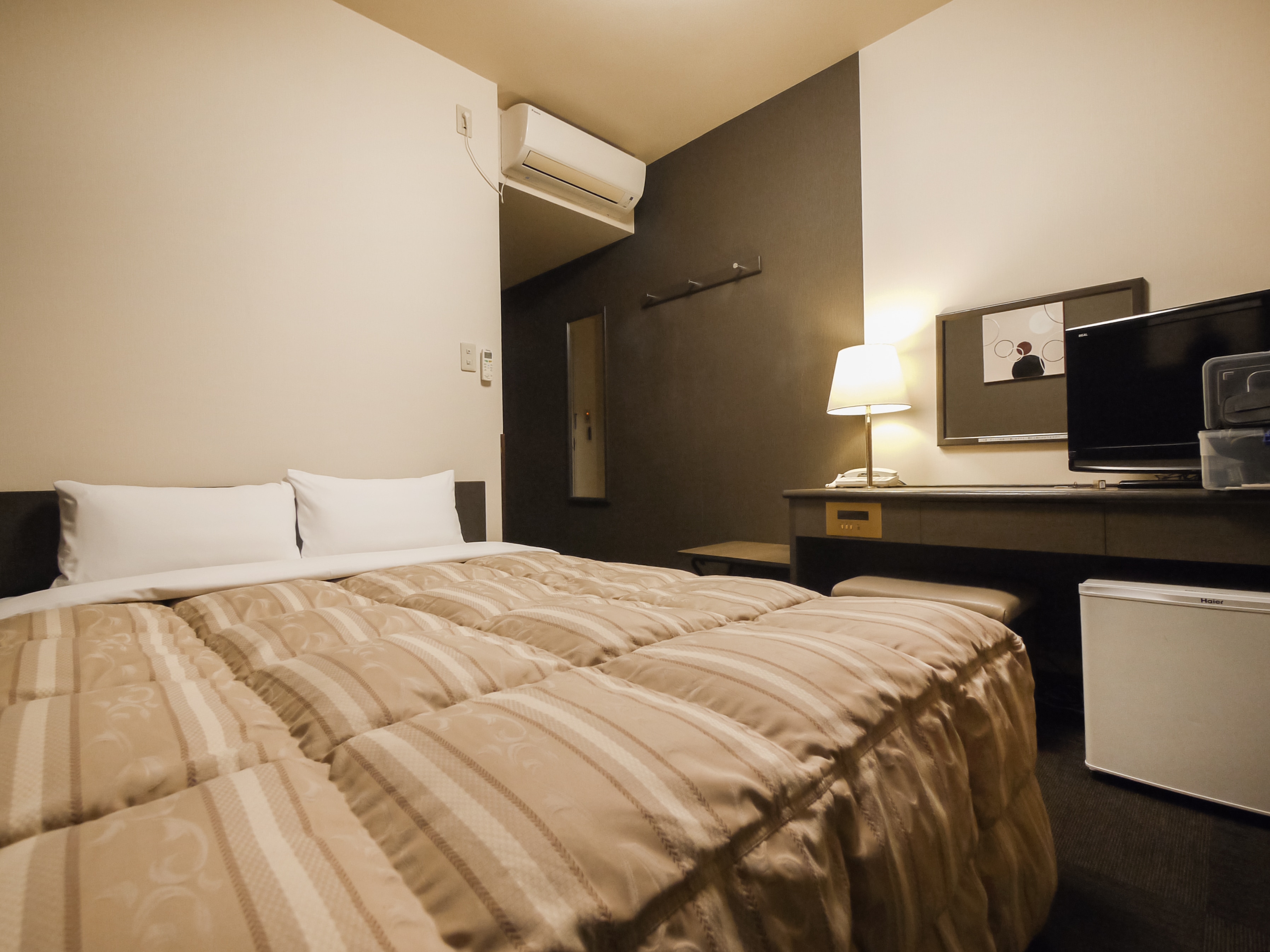● Semi-double room (for room type registration)