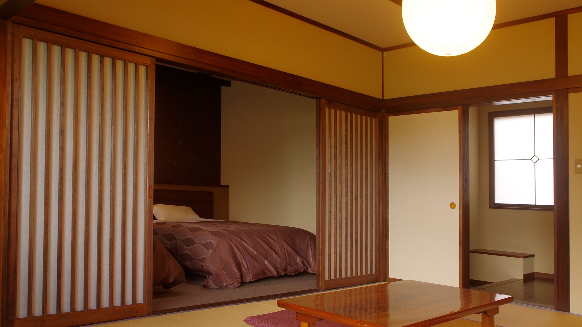 * 日式和西式房間
