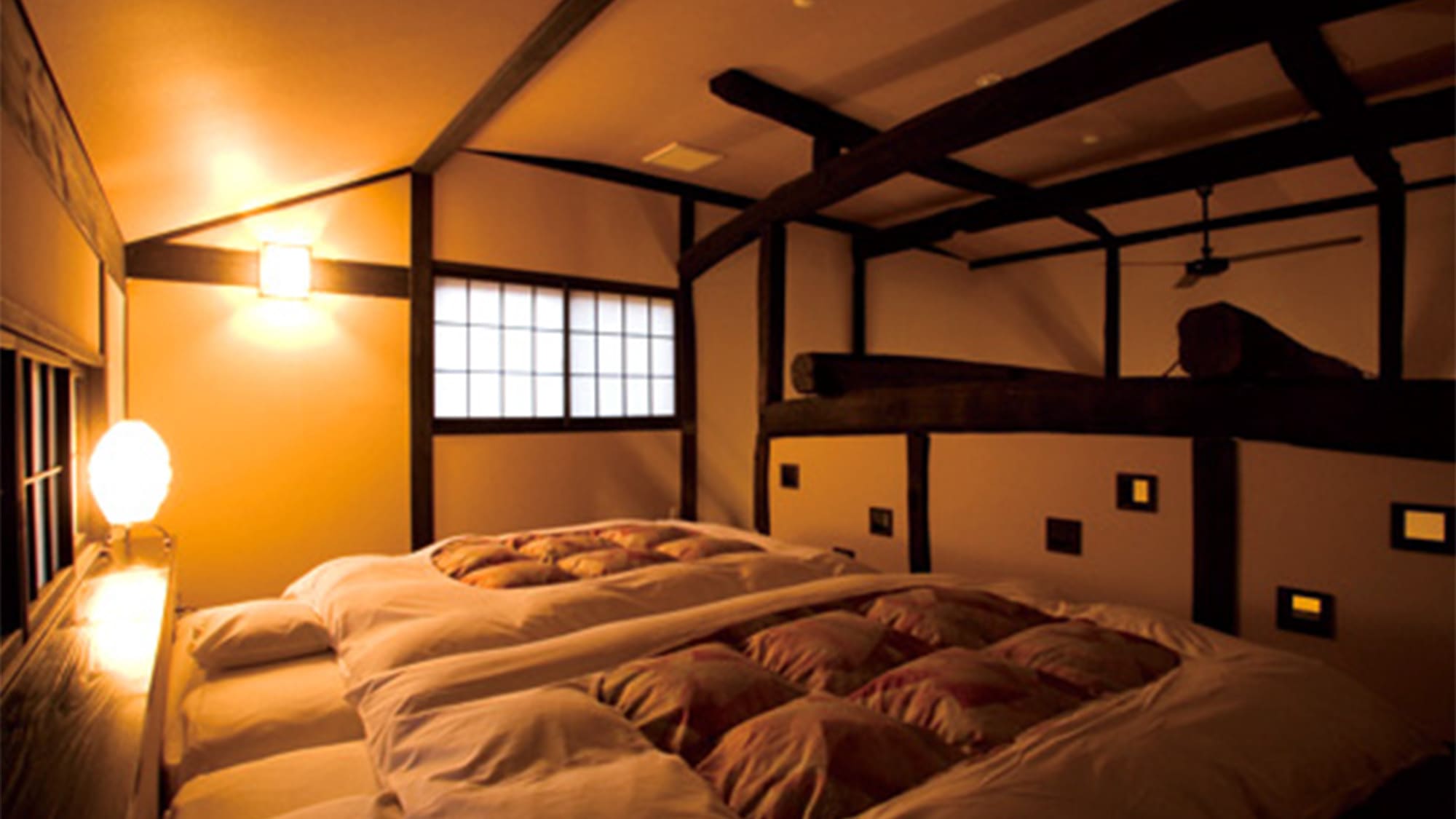・[Banka-tei] You can see the beautiful courtyard where wild birds visit from your bedside.