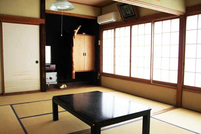 [Japanese-style room with 12 tatami mats]...All rooms have ocean views