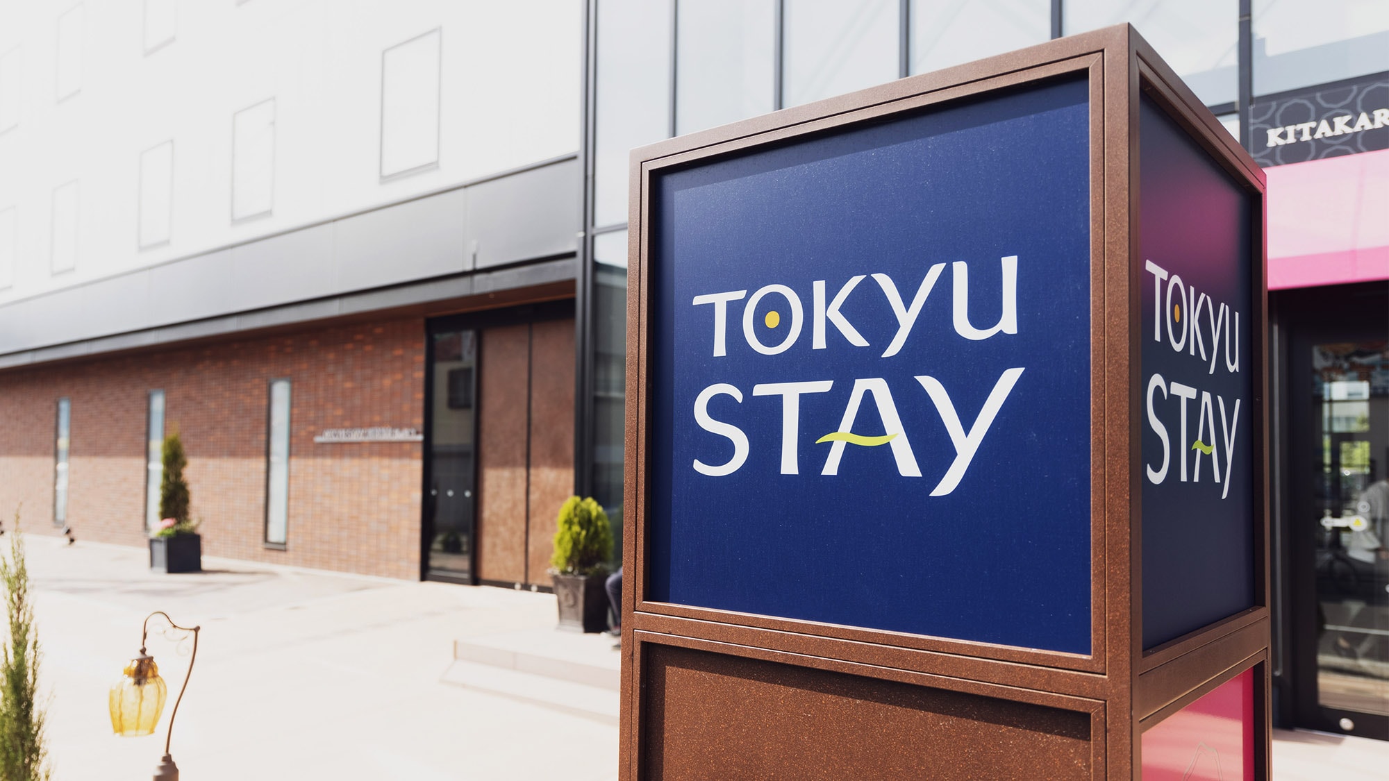 ■Tokyu Stay Logo／Look for this blue sign.