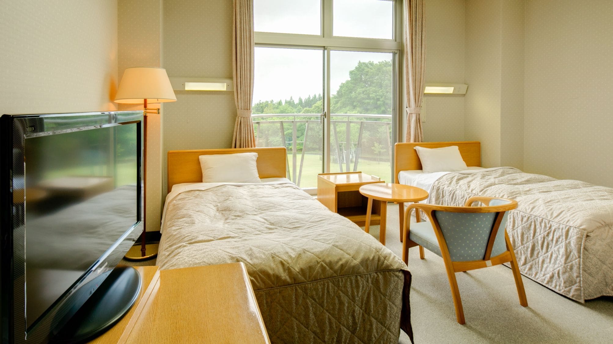 Western-style twin room