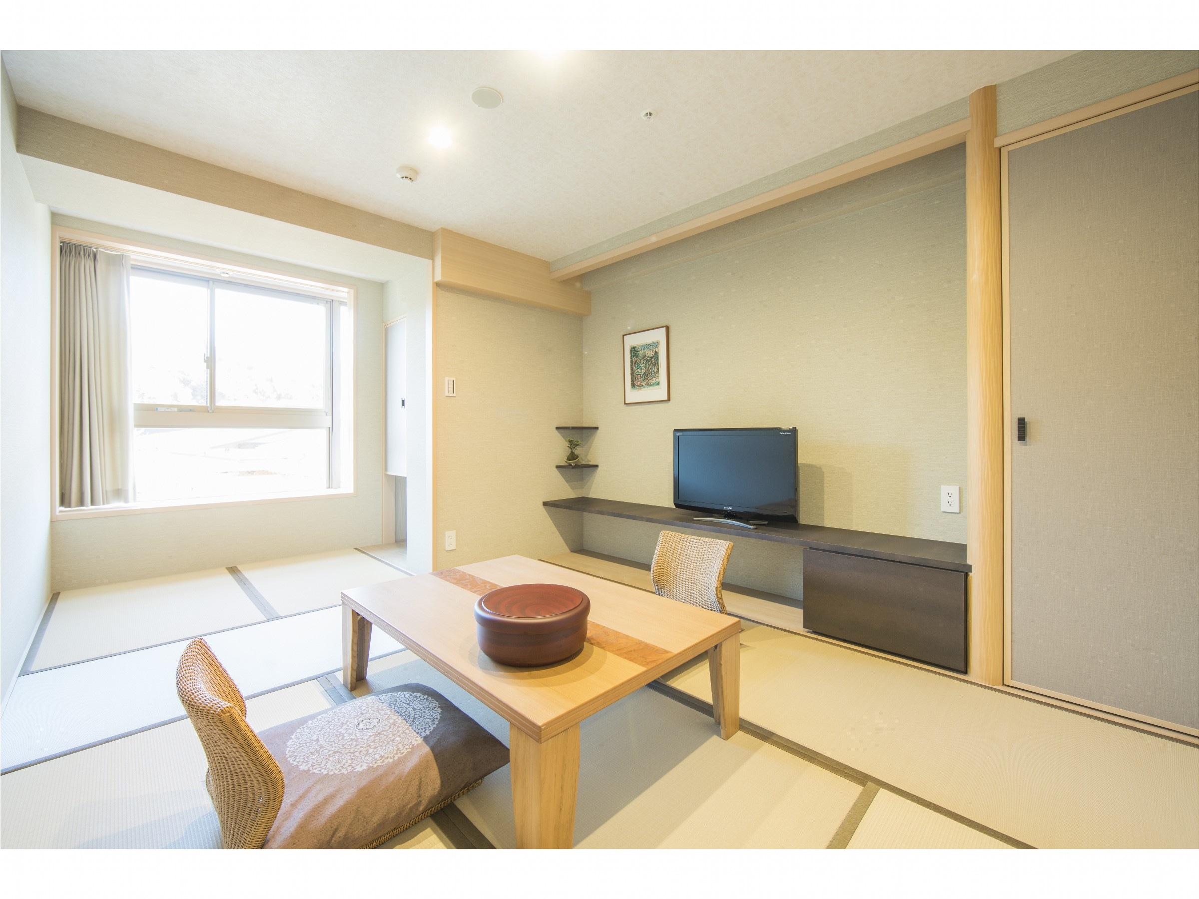 Japanese-style room 8-9.5 tatami mat <Korin Building>