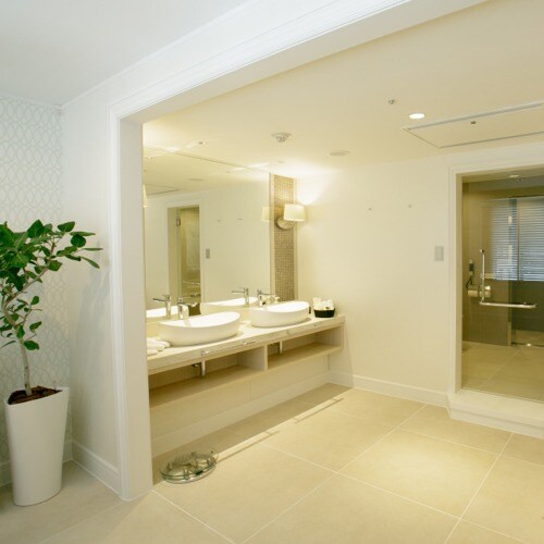 [P] R Royal Suite Maisonette 3