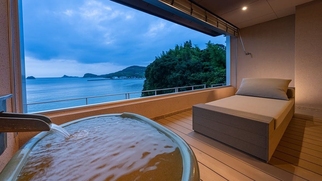 Corner Japanese-style room, source ocean open-air